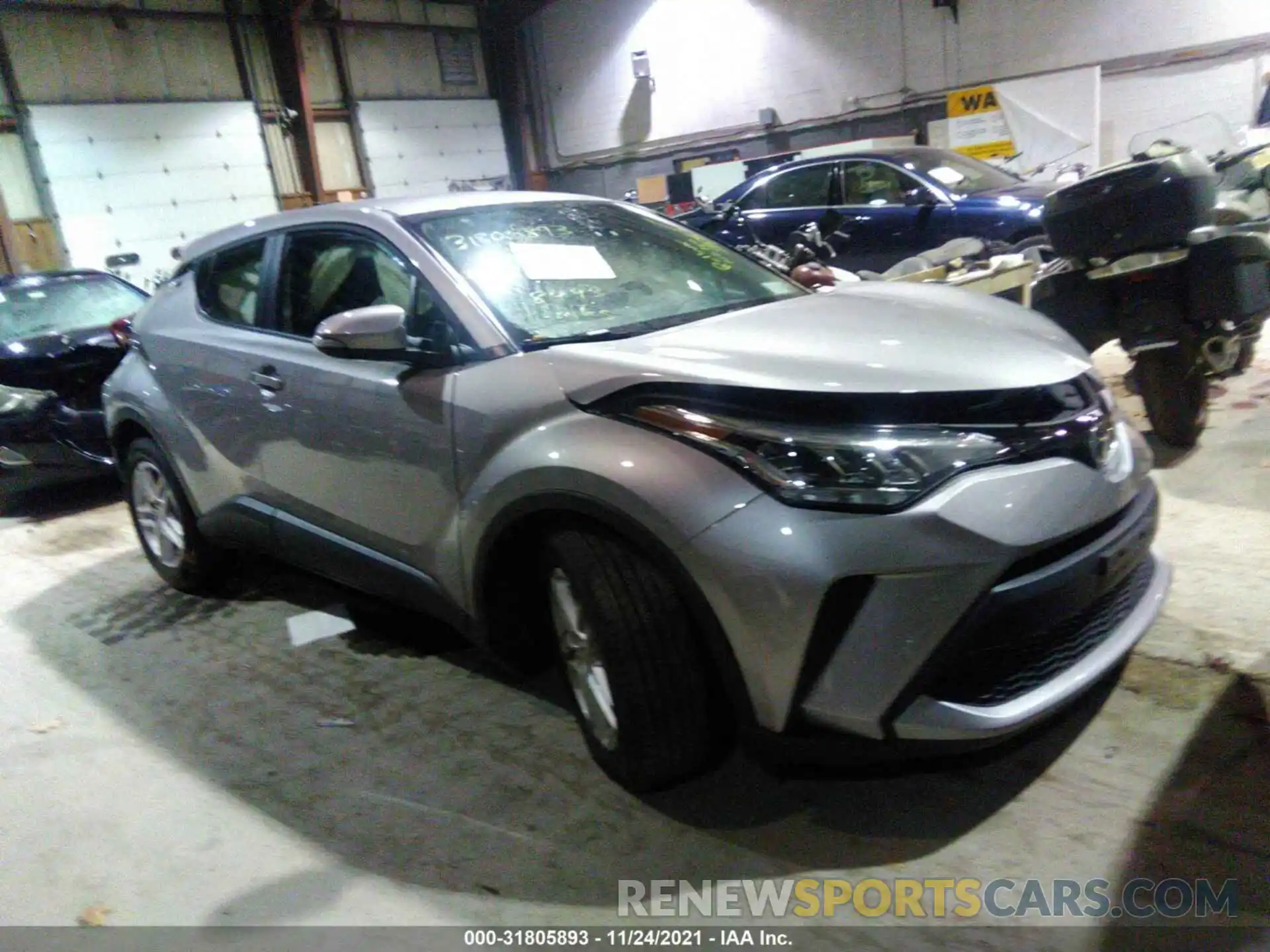 1 Photograph of a damaged car NMTKHMBX0LR115734 TOYOTA C-HR 2020