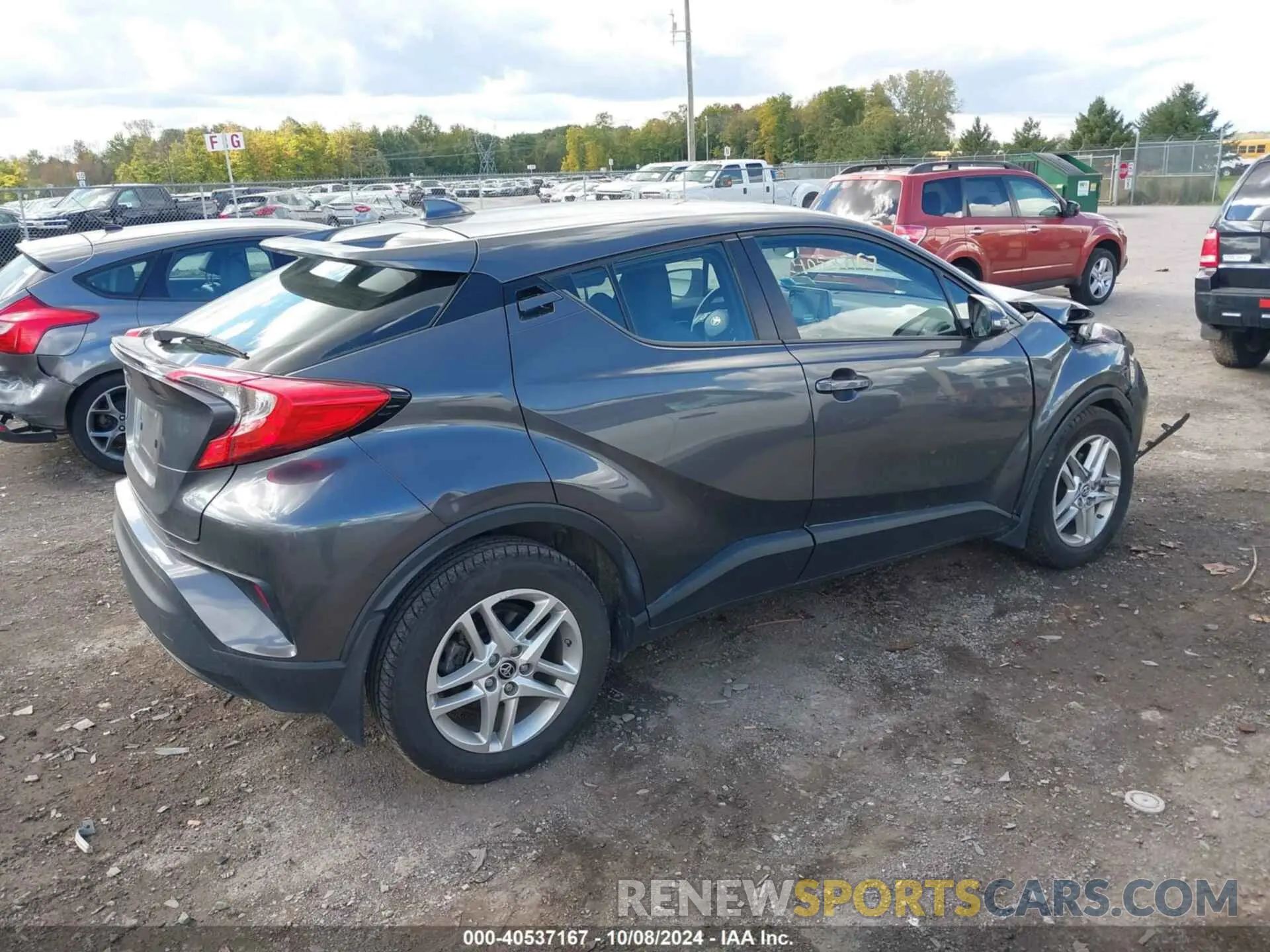 4 Photograph of a damaged car NMTKHMBX1LR102426 TOYOTA C-HR 2020