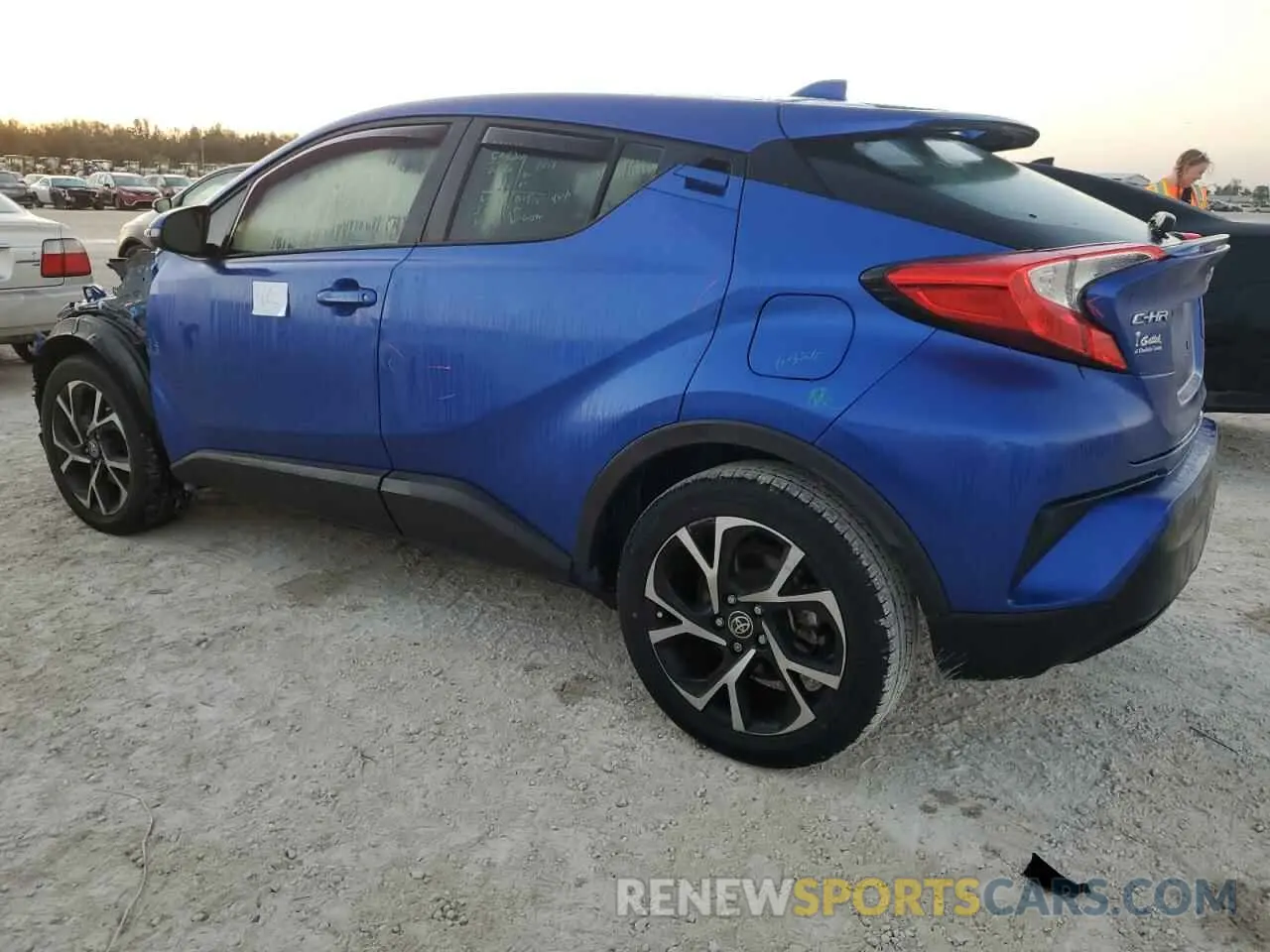 2 Photograph of a damaged car NMTKHMBX1LR104774 TOYOTA C-HR 2020