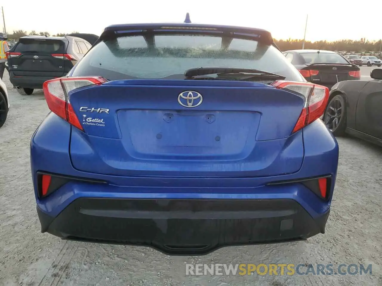 6 Photograph of a damaged car NMTKHMBX1LR104774 TOYOTA C-HR 2020