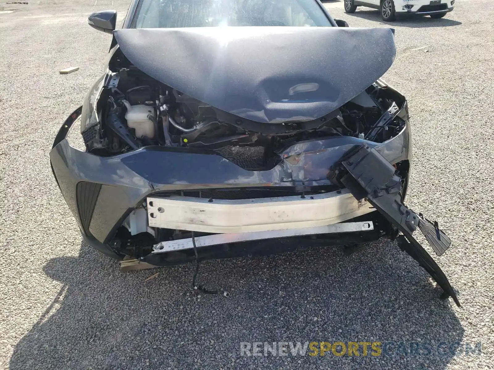 9 Photograph of a damaged car NMTKHMBX1LR105410 TOYOTA C-HR 2020