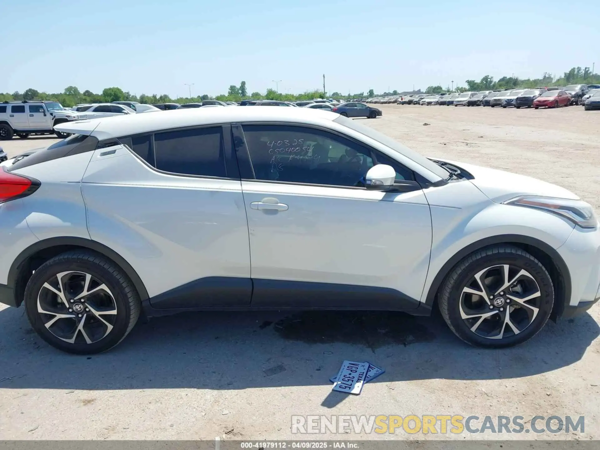 14 Photograph of a damaged car NMTKHMBX1LR107092 TOYOTA C-HR 2020