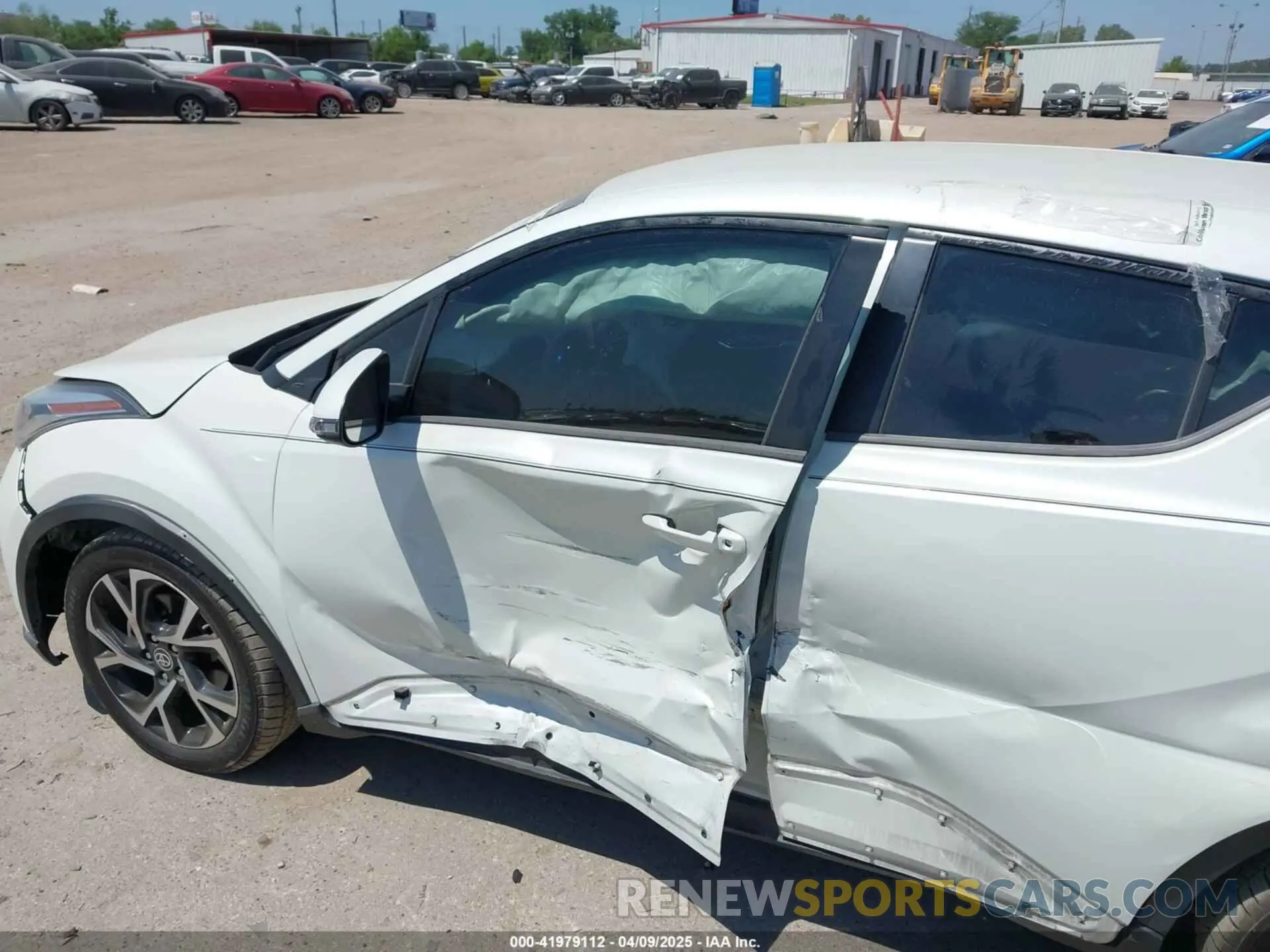 6 Photograph of a damaged car NMTKHMBX1LR107092 TOYOTA C-HR 2020