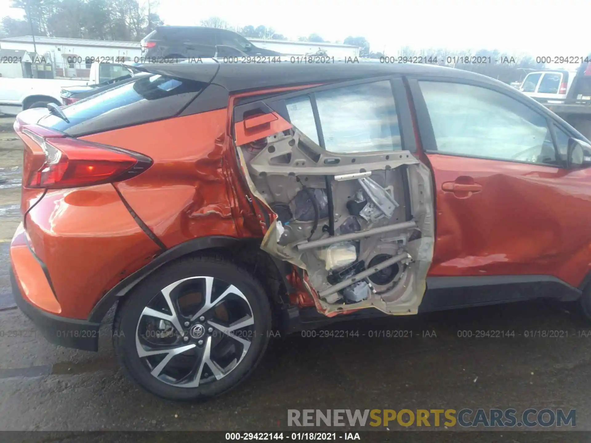 6 Photograph of a damaged car NMTKHMBX1LR107593 TOYOTA C-HR 2020