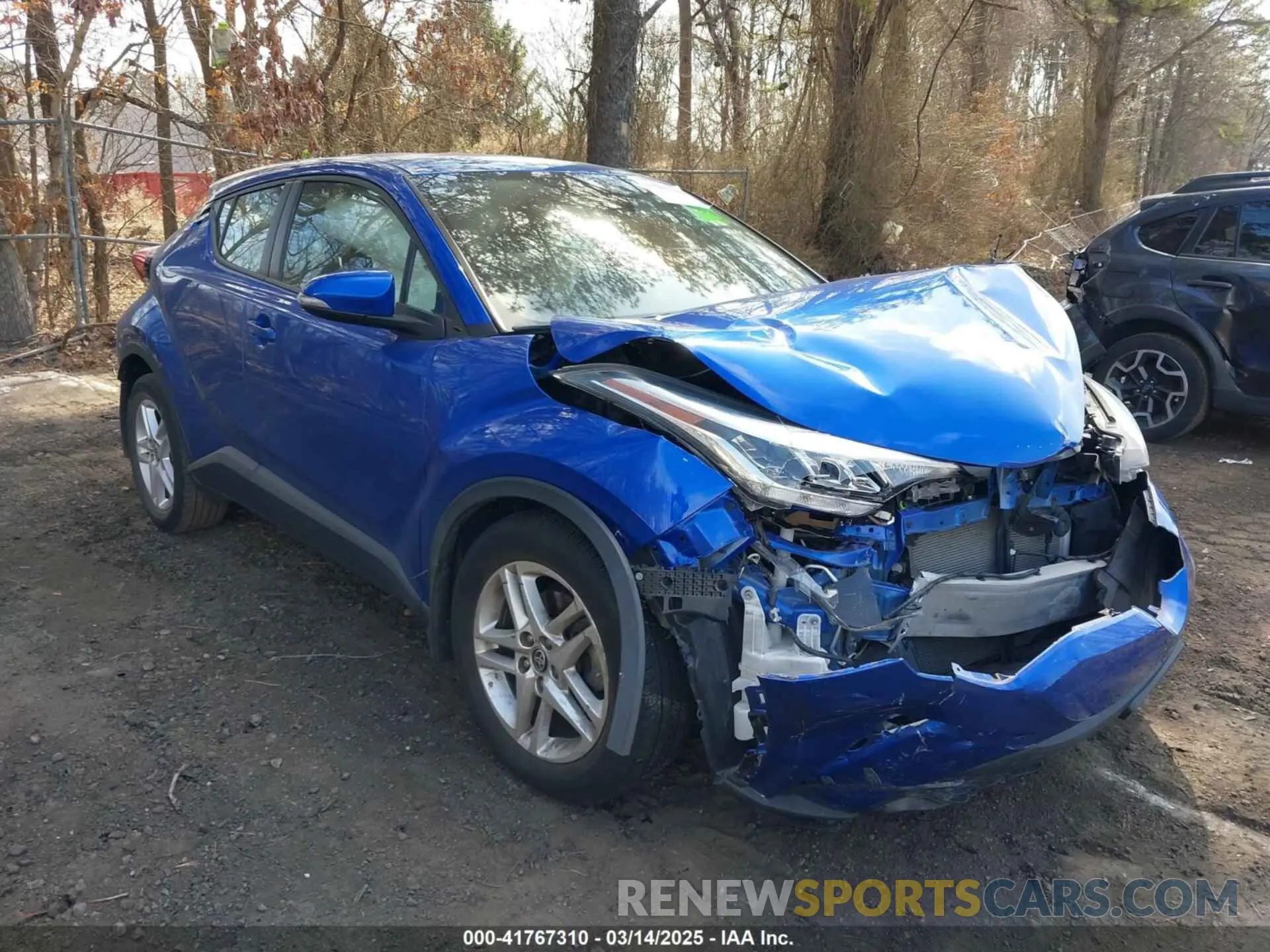 1 Photograph of a damaged car NMTKHMBX1LR108498 TOYOTA C-HR 2020