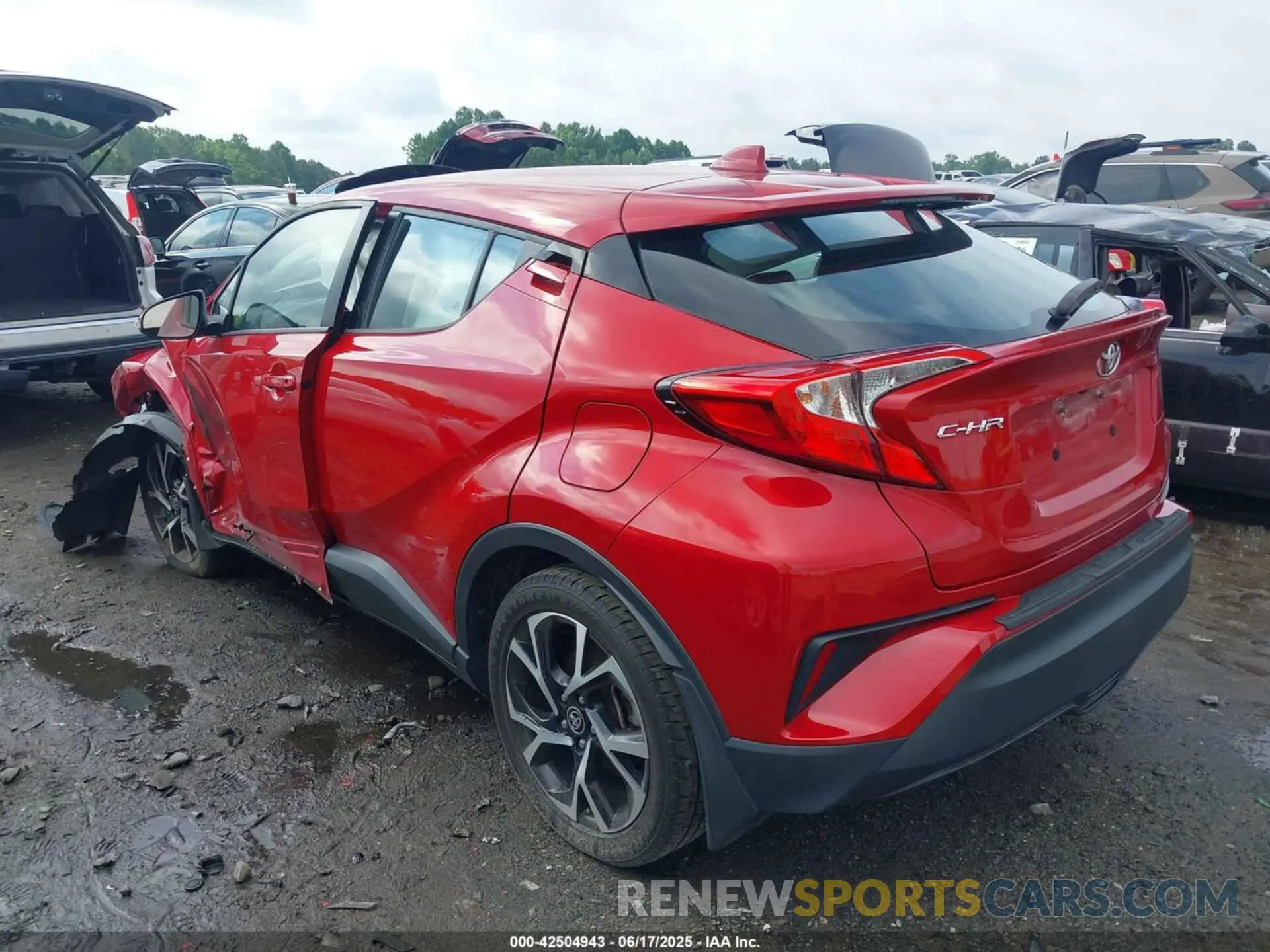 3 Photograph of a damaged car NMTKHMBX1LR109473 TOYOTA C-HR 2020