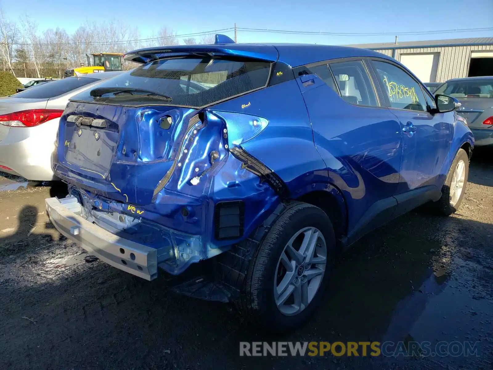 4 Photograph of a damaged car NMTKHMBX1LR112146 TOYOTA C-HR 2020