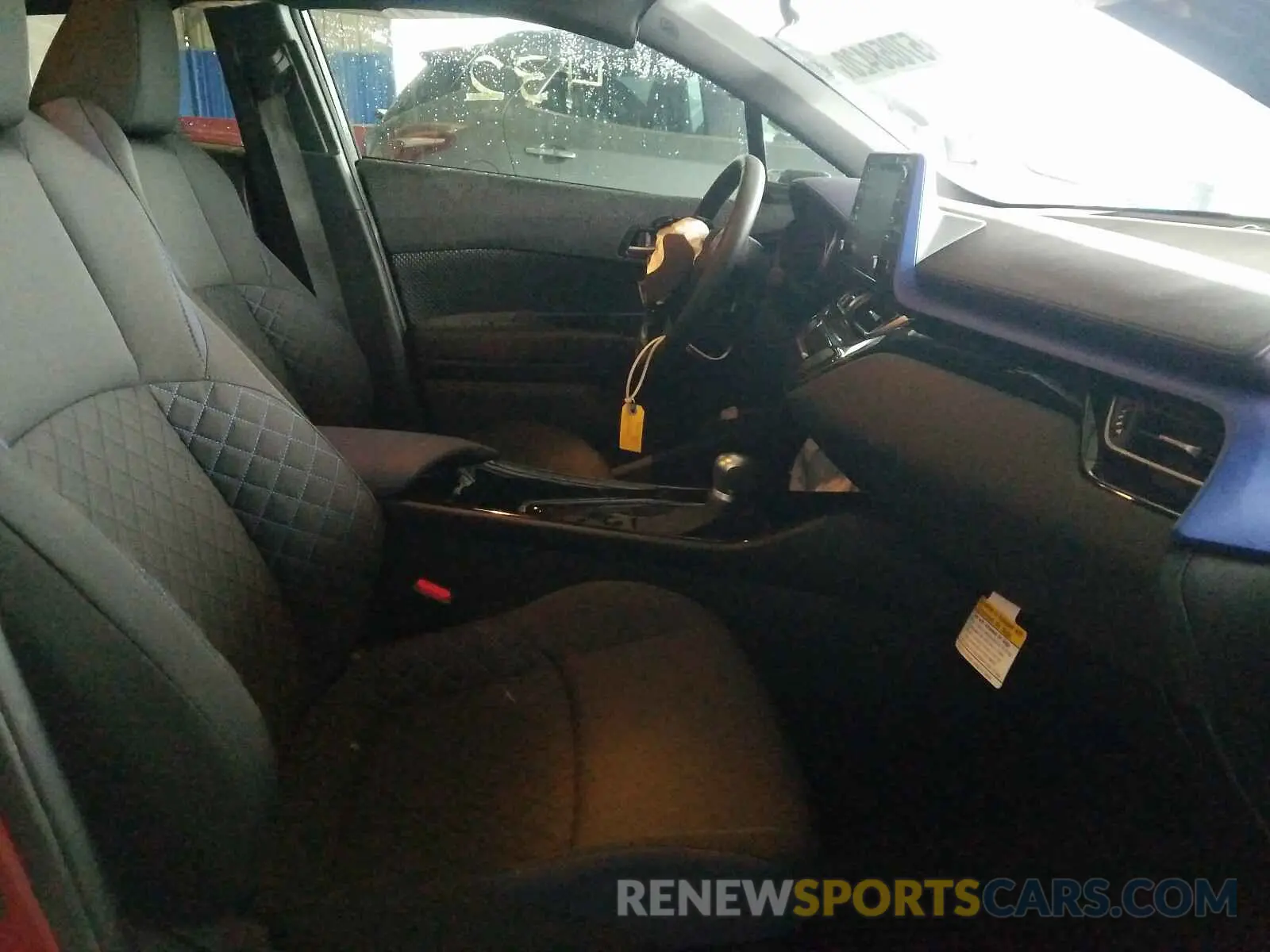 5 Photograph of a damaged car NMTKHMBX1LR112373 TOYOTA C-HR 2020