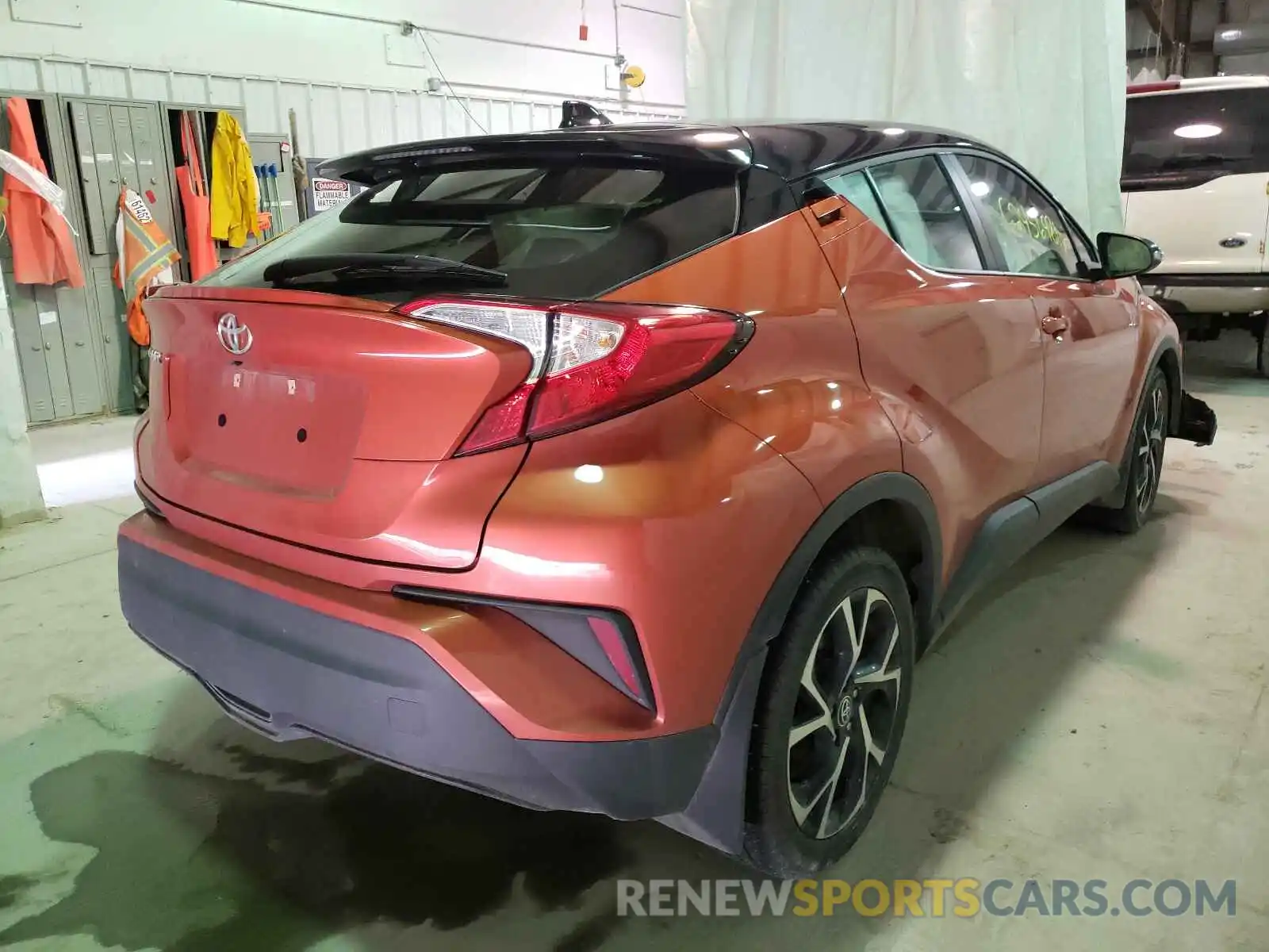 4 Photograph of a damaged car NMTKHMBX1LR113846 TOYOTA C-HR 2020