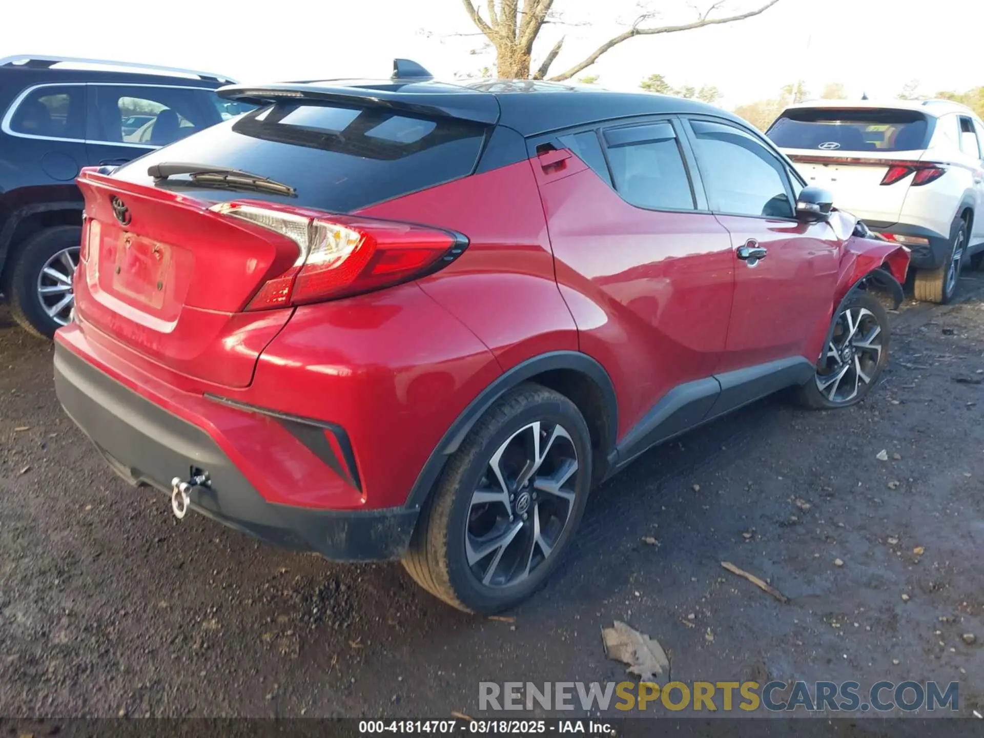 4 Photograph of a damaged car NMTKHMBX2LR105044 TOYOTA C-HR 2020