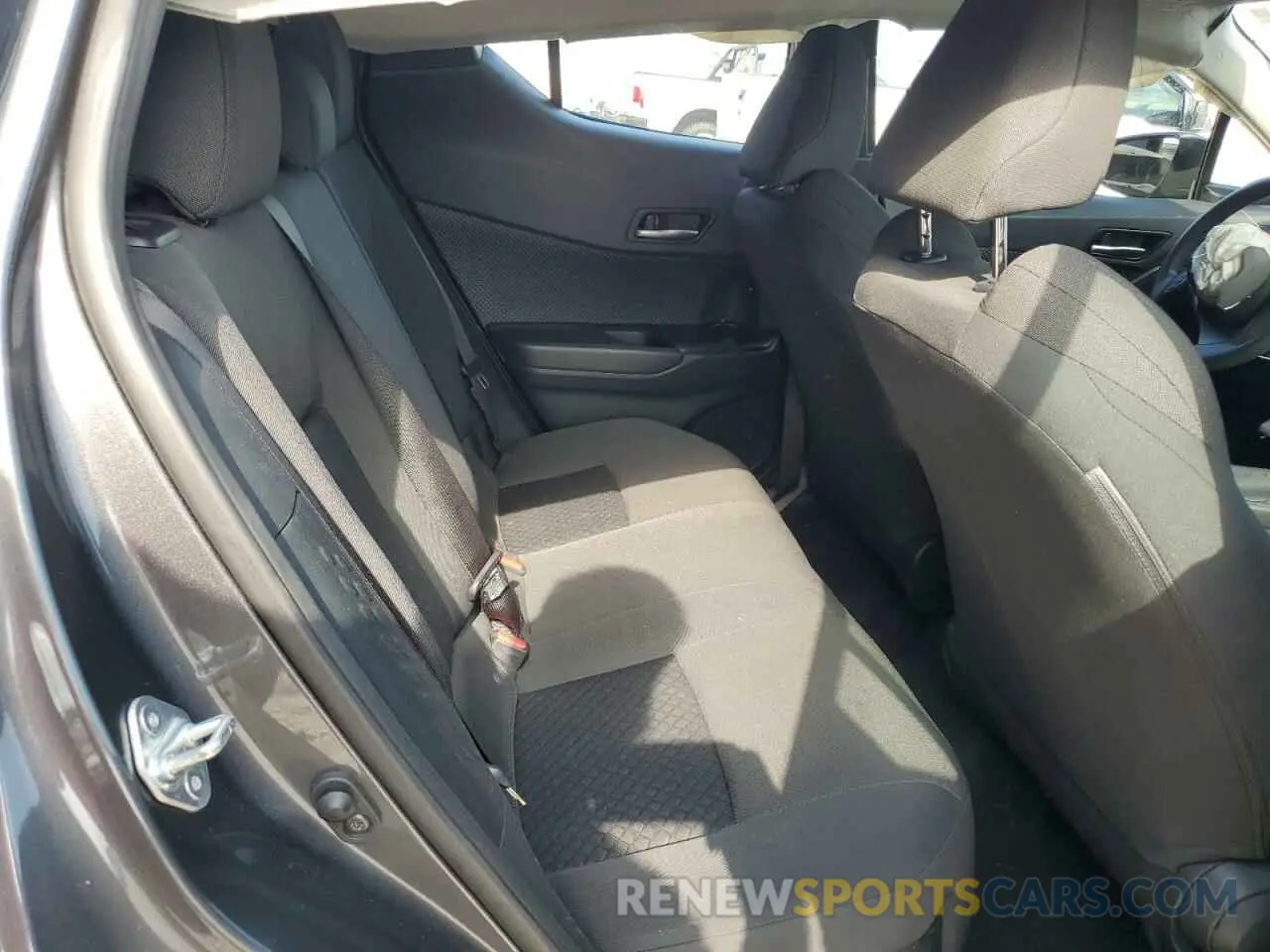 10 Photograph of a damaged car NMTKHMBX2LR111832 TOYOTA C-HR 2020