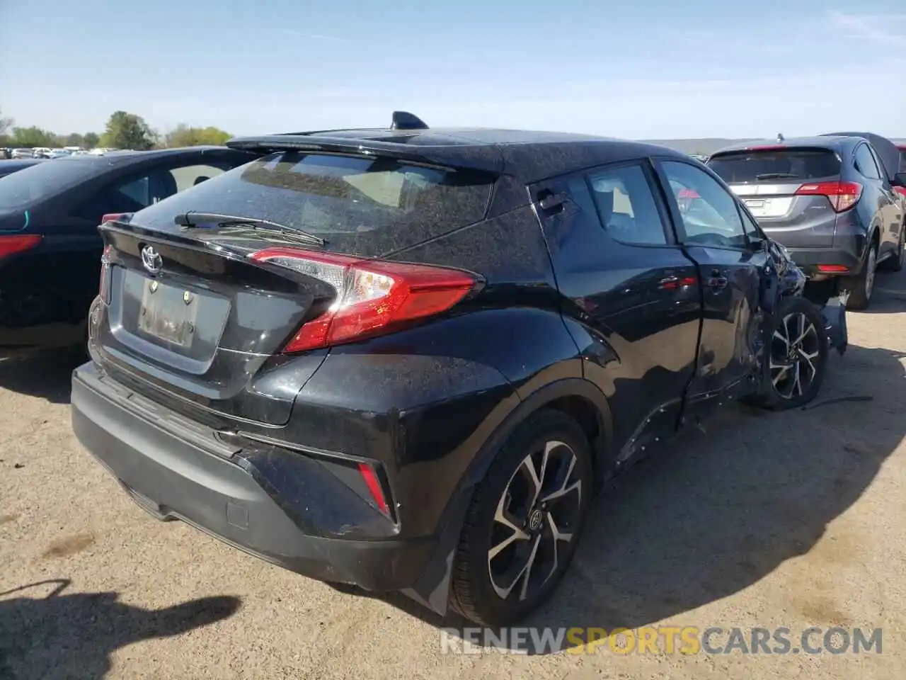 4 Photograph of a damaged car NMTKHMBX2LR112169 TOYOTA C-HR 2020