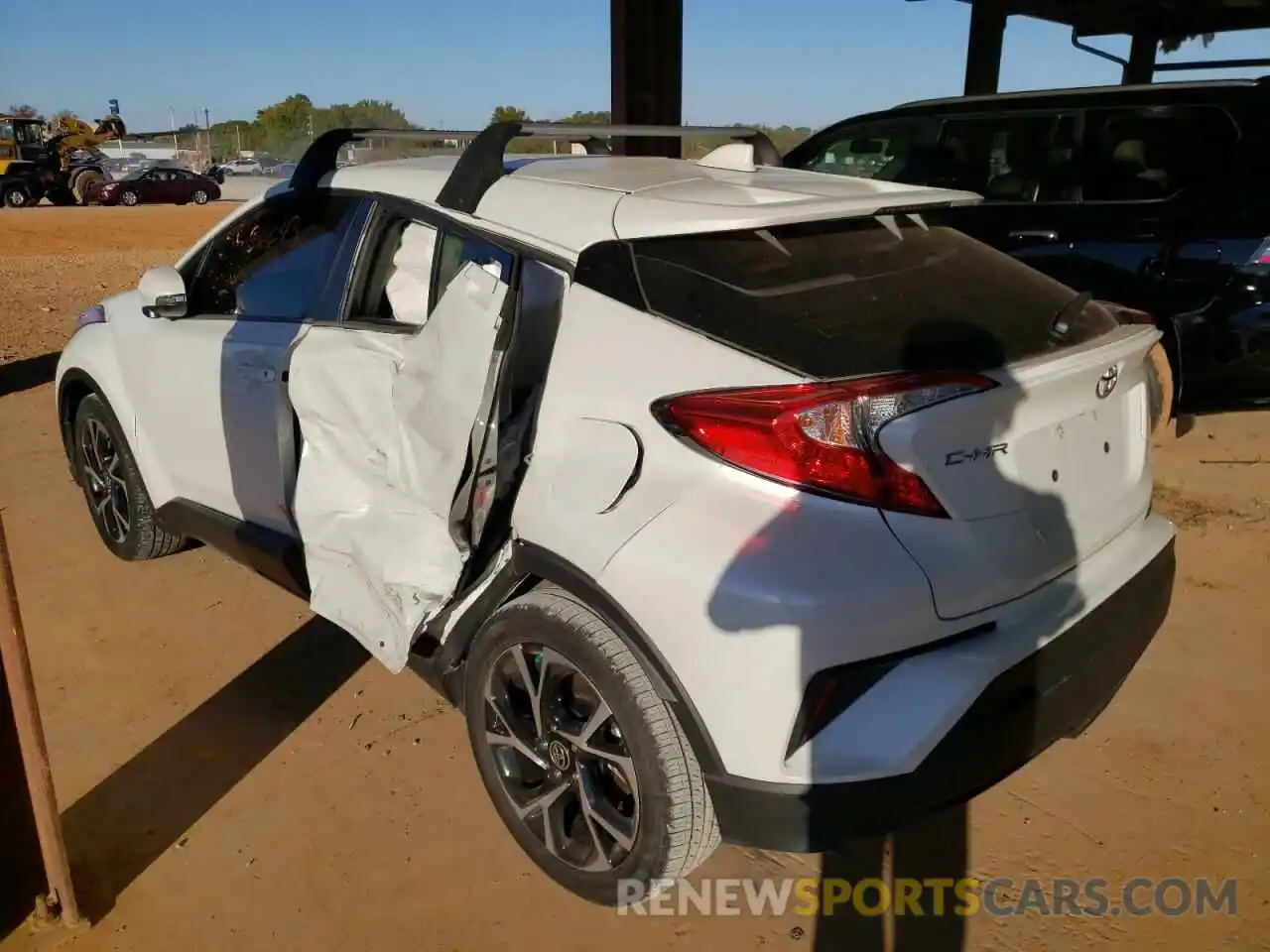 3 Photograph of a damaged car NMTKHMBX2LR112589 TOYOTA C-HR 2020