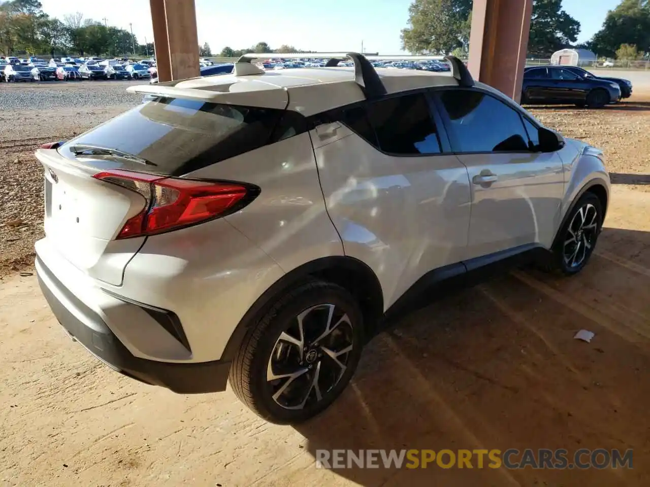 4 Photograph of a damaged car NMTKHMBX2LR112589 TOYOTA C-HR 2020