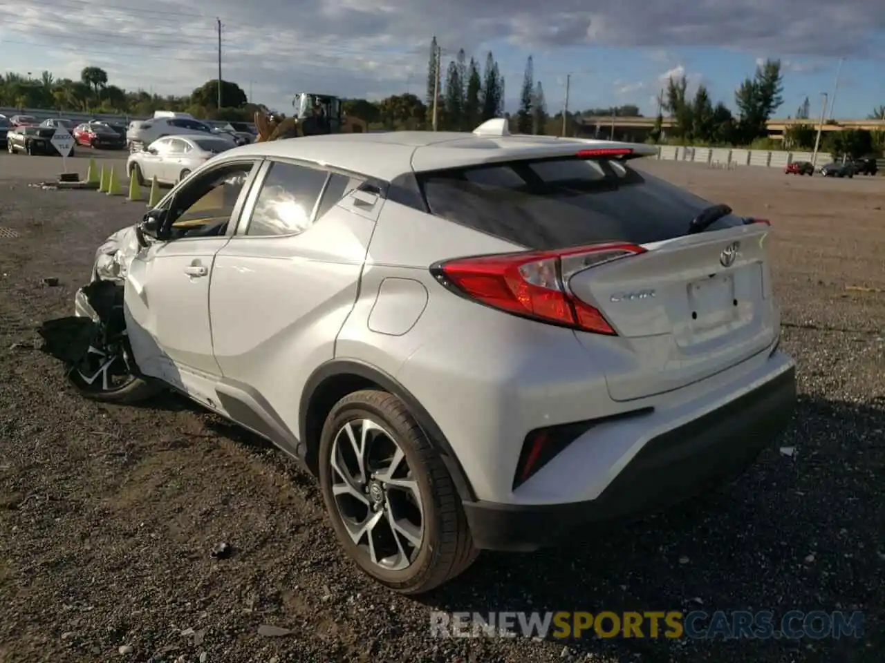 3 Photograph of a damaged car NMTKHMBX2LR112740 TOYOTA C-HR 2020