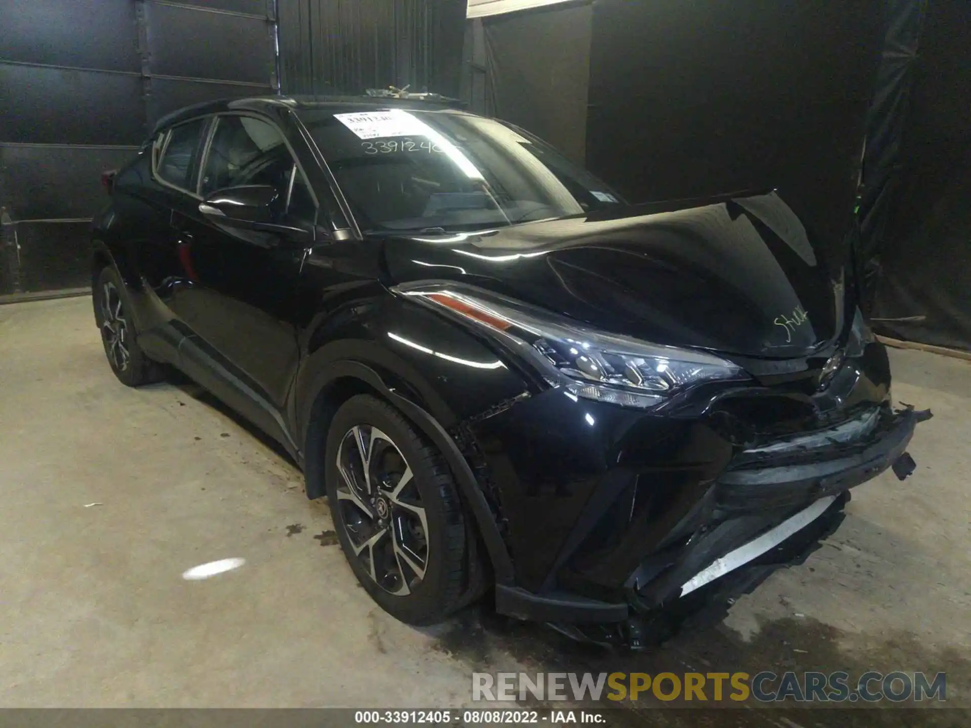 1 Photograph of a damaged car NMTKHMBX2LR114570 TOYOTA C-HR 2020