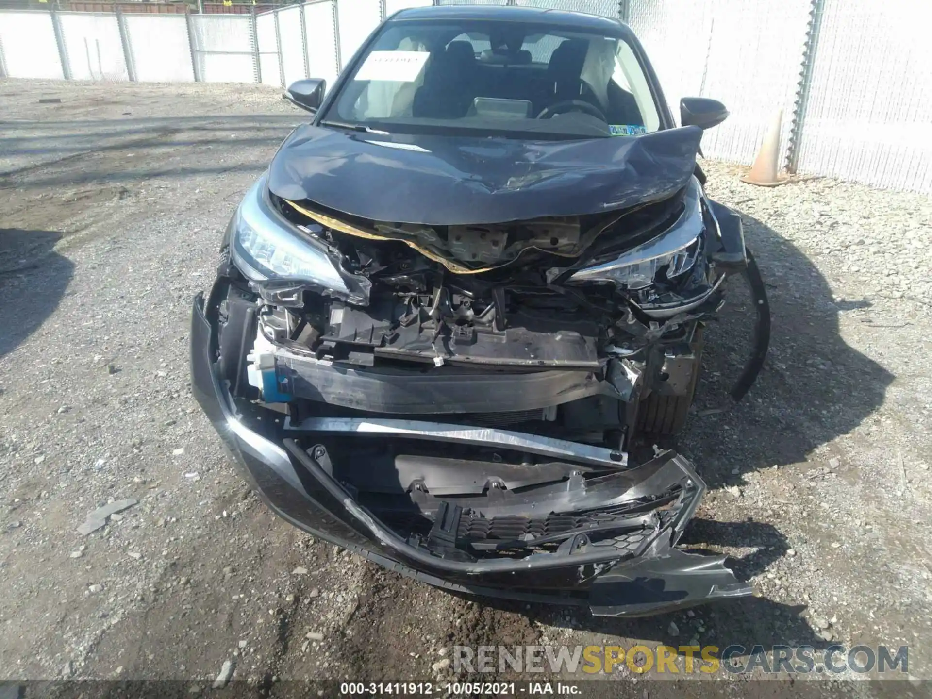 6 Photograph of a damaged car NMTKHMBX3LR103660 TOYOTA C-HR 2020