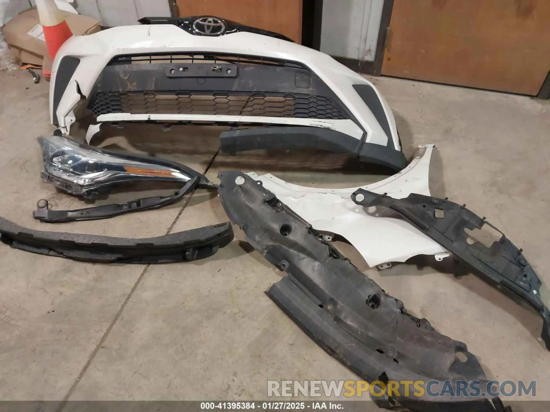 12 Photograph of a damaged car NMTKHMBX3LR110673 TOYOTA C-HR 2020
