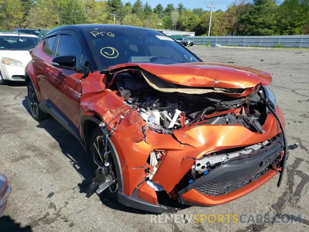 1 Photograph of a damaged car NMTKHMBX4LR107622 TOYOTA C-HR 2020