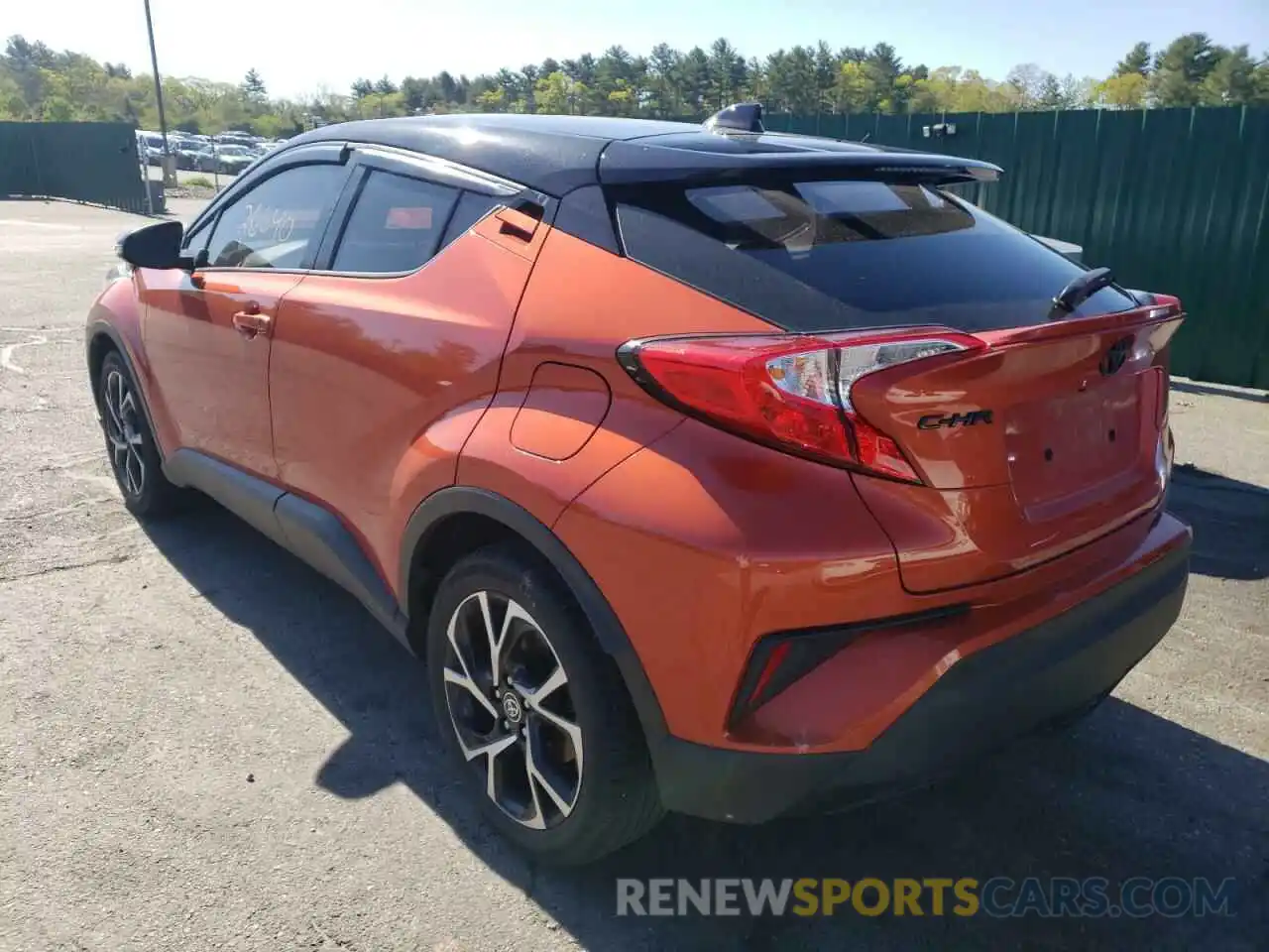 3 Photograph of a damaged car NMTKHMBX4LR107622 TOYOTA C-HR 2020