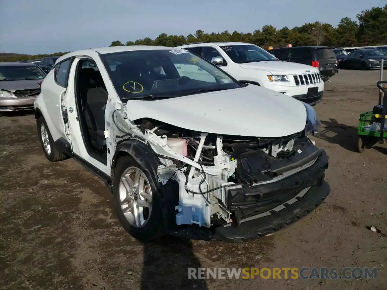 1 Photograph of a damaged car NMTKHMBX4LR108348 TOYOTA C-HR 2020