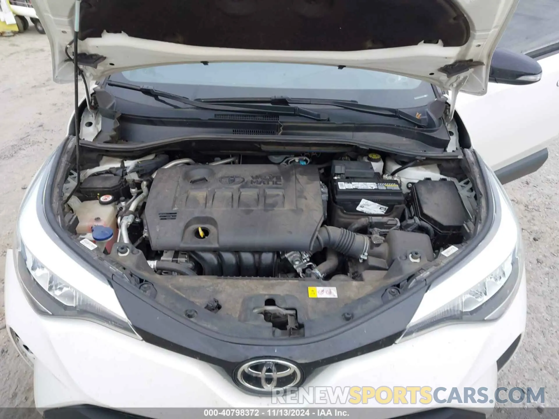 10 Photograph of a damaged car NMTKHMBX4LR109872 TOYOTA C-HR 2020