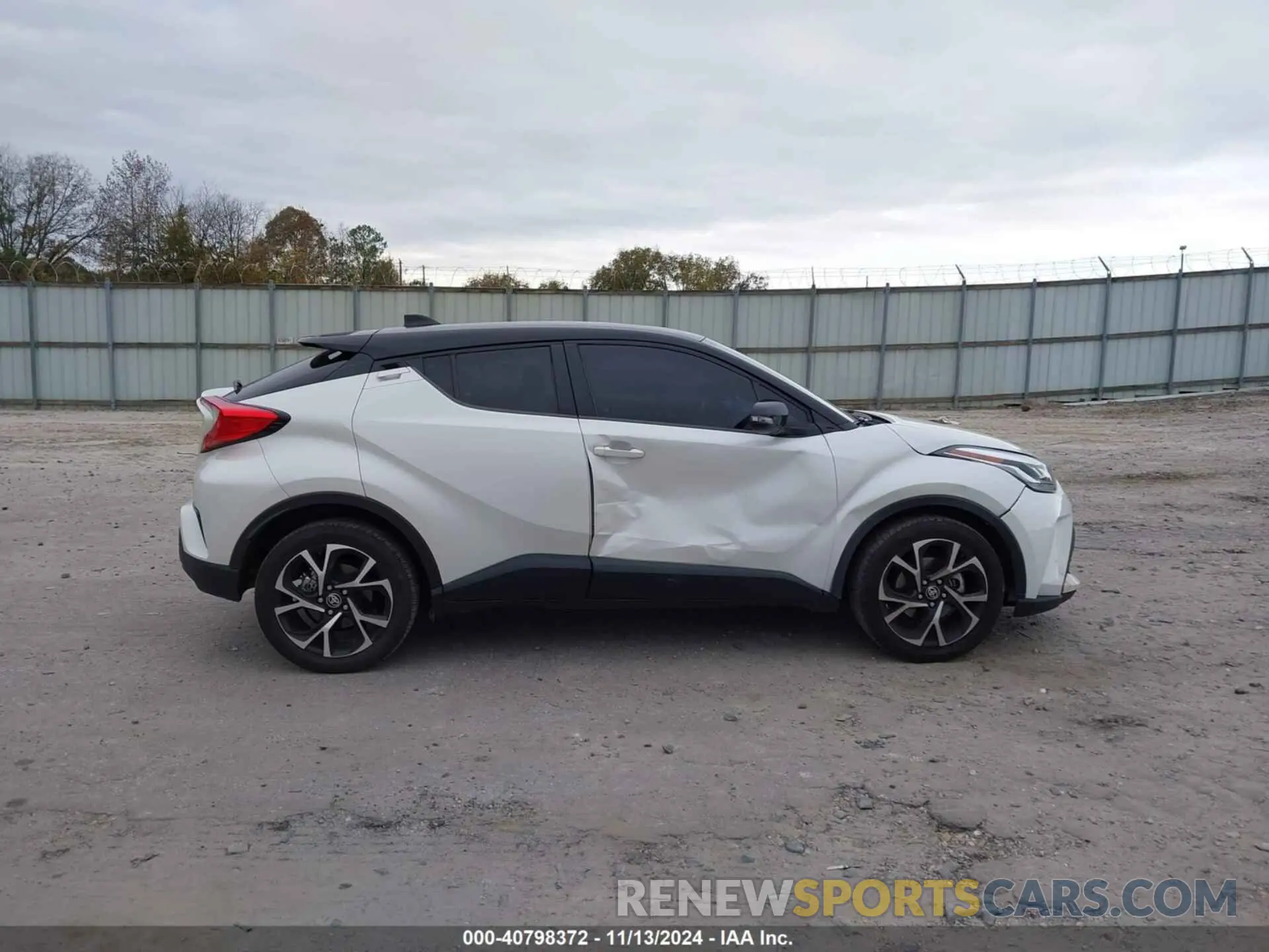 13 Photograph of a damaged car NMTKHMBX4LR109872 TOYOTA C-HR 2020