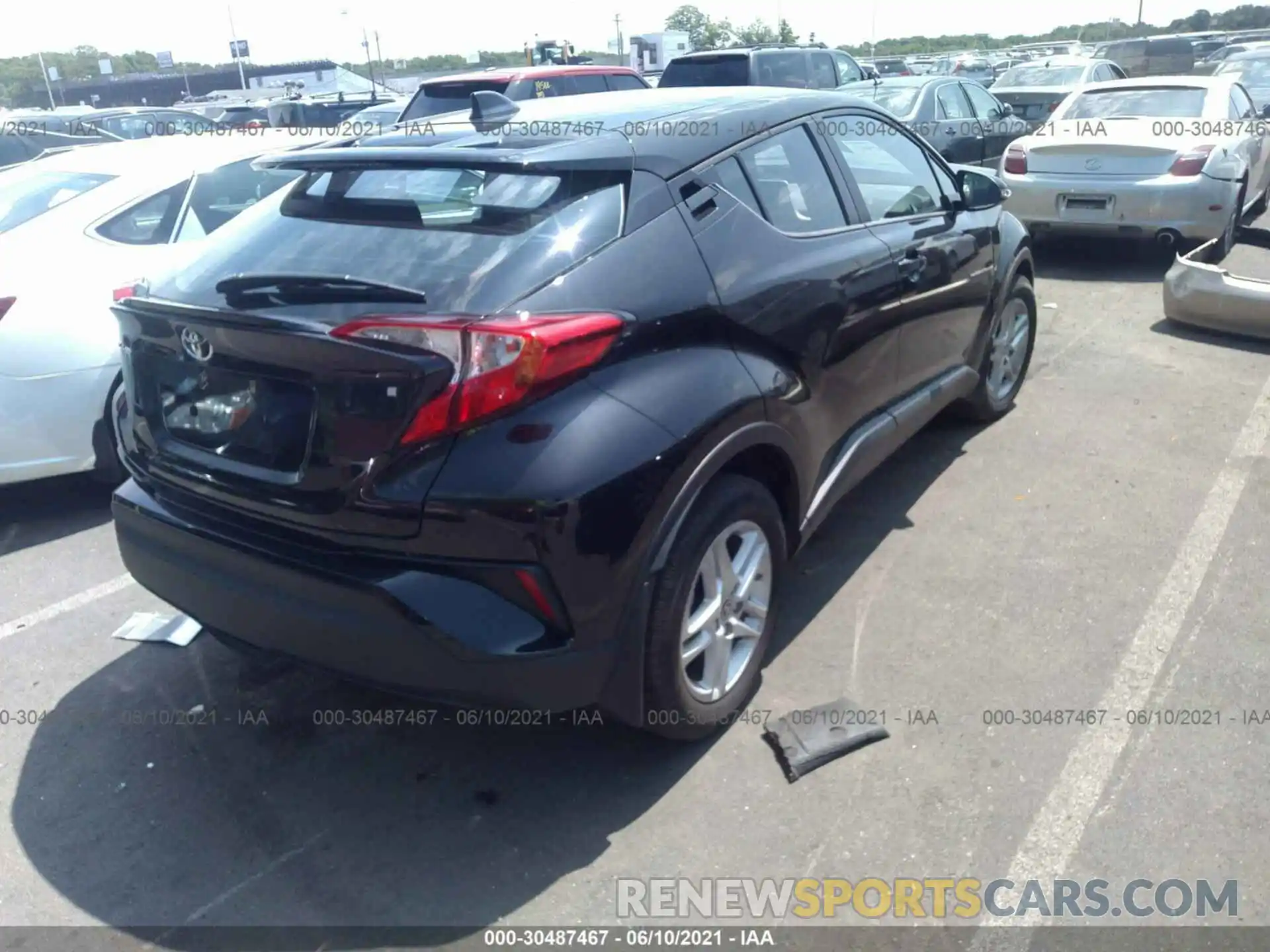 4 Photograph of a damaged car NMTKHMBX4LR112366 TOYOTA C-HR 2020