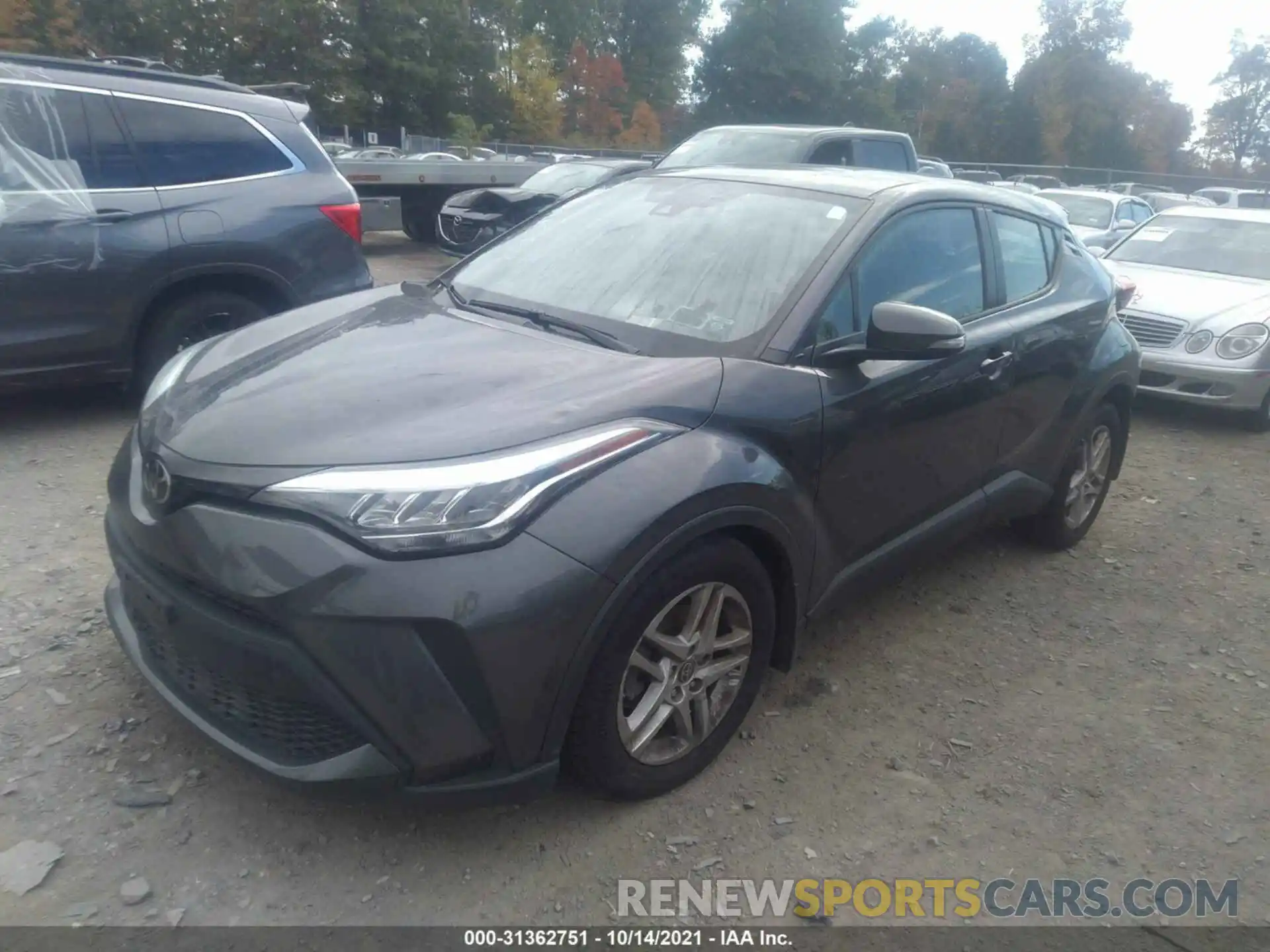 2 Photograph of a damaged car NMTKHMBX5LR102106 TOYOTA C-HR 2020