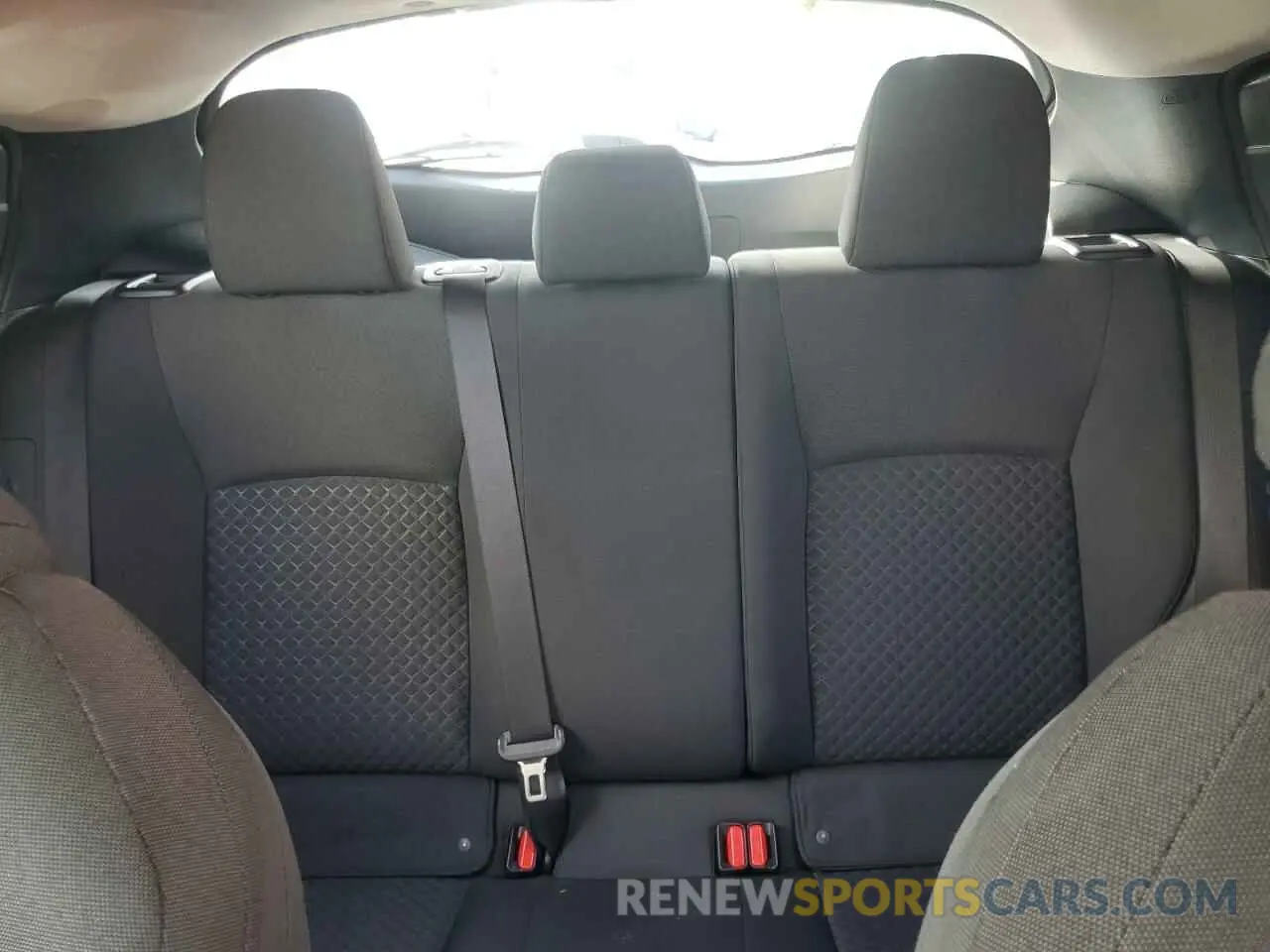 10 Photograph of a damaged car NMTKHMBX5LR103692 TOYOTA C-HR 2020