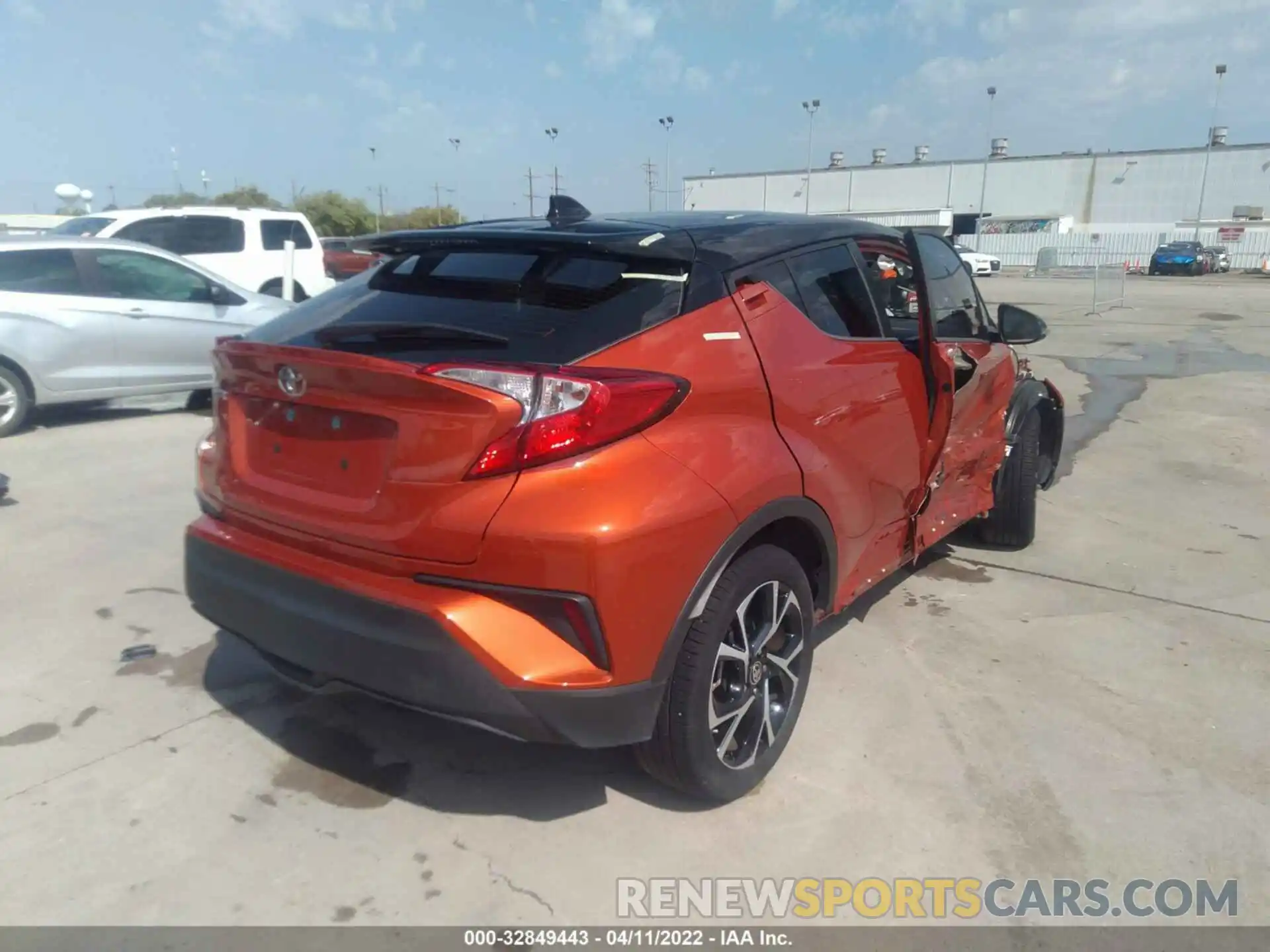 4 Photograph of a damaged car NMTKHMBX5LR105426 TOYOTA C-HR 2020