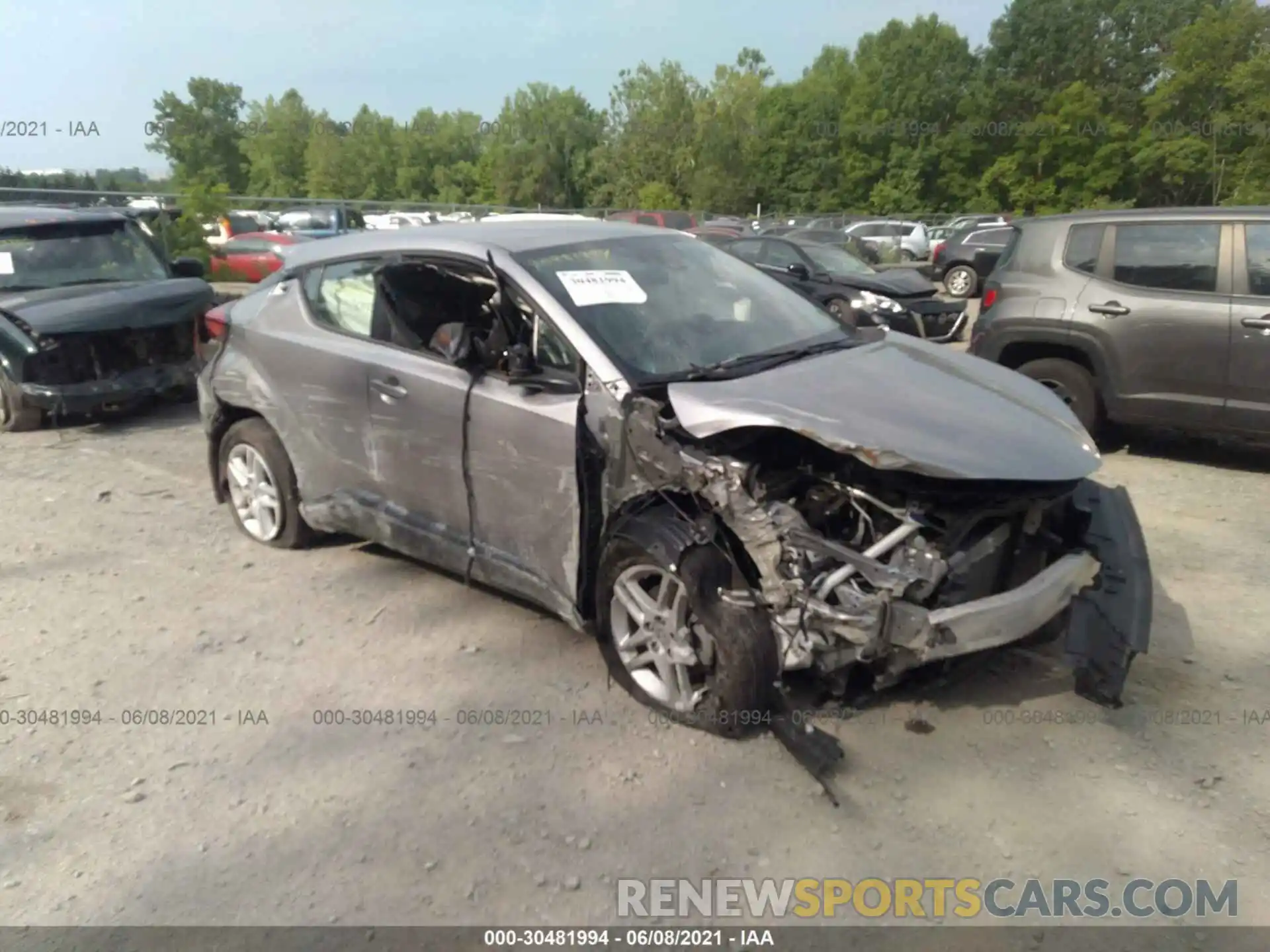 1 Photograph of a damaged car NMTKHMBX5LR106771 TOYOTA C-HR 2020