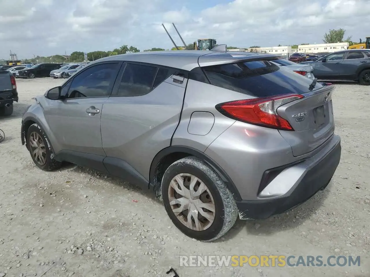 2 Photograph of a damaged car NMTKHMBX5LR110559 TOYOTA C-HR 2020