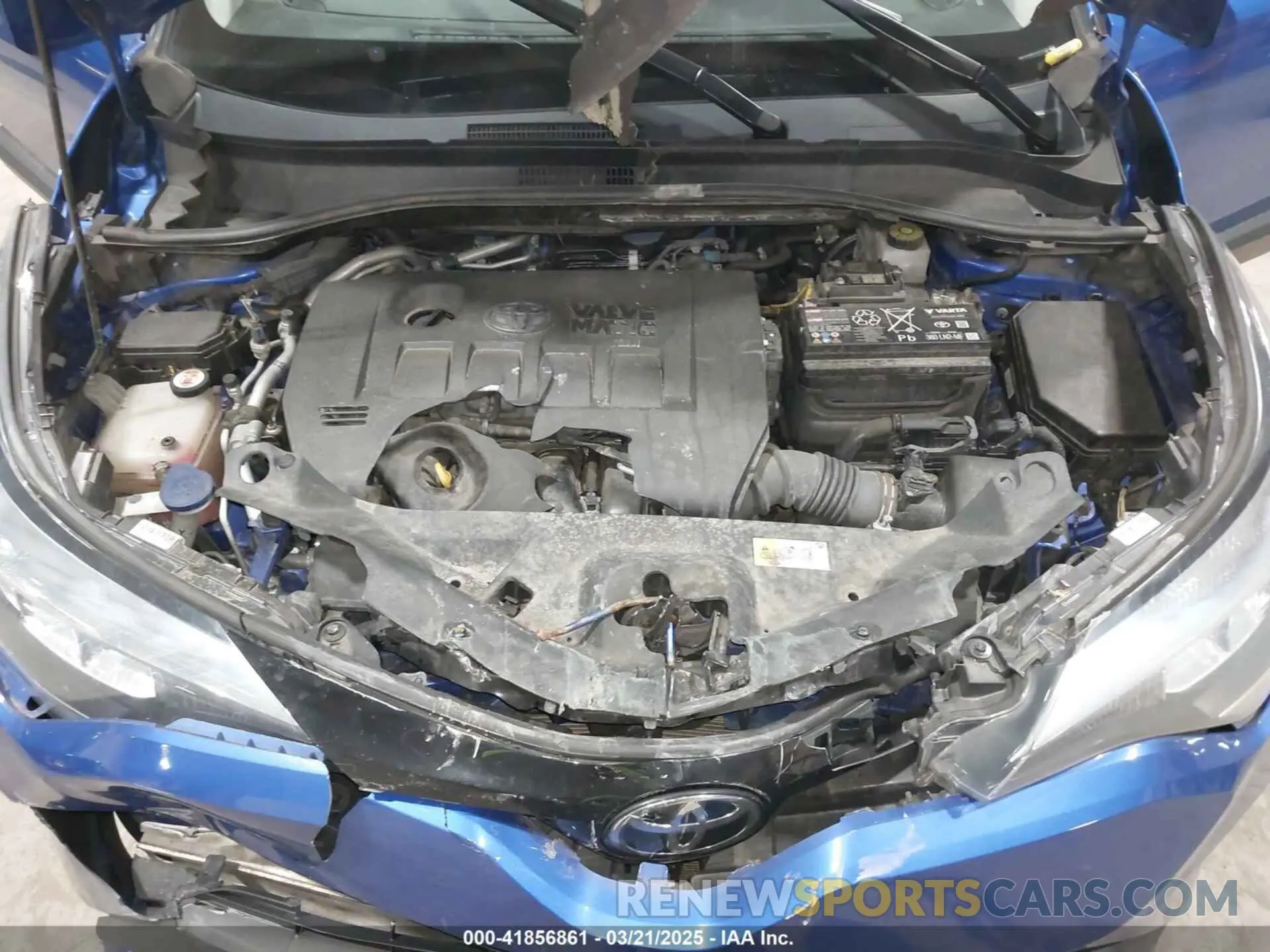 10 Photograph of a damaged car NMTKHMBX5LR112084 TOYOTA C-HR 2020