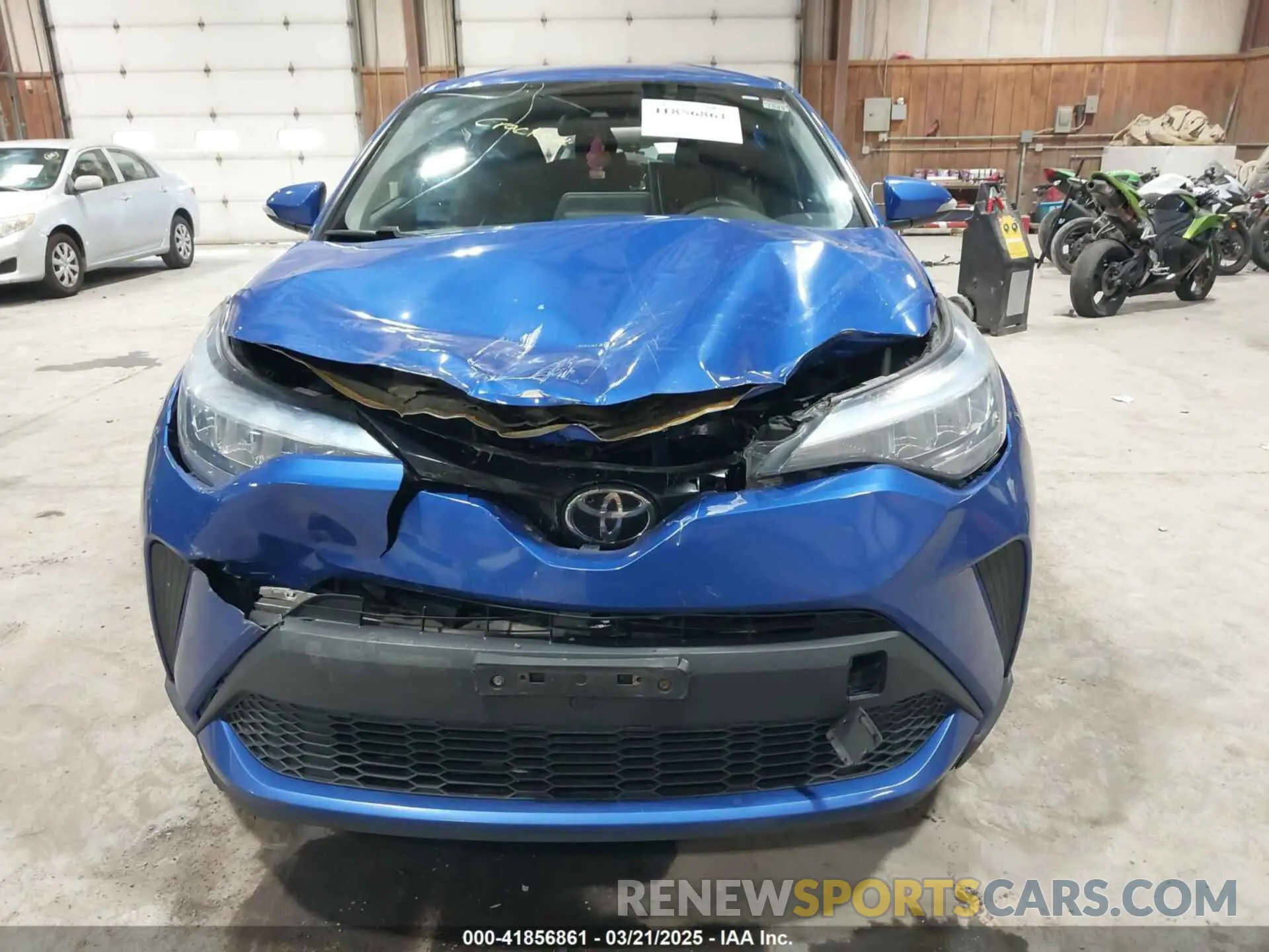 13 Photograph of a damaged car NMTKHMBX5LR112084 TOYOTA C-HR 2020