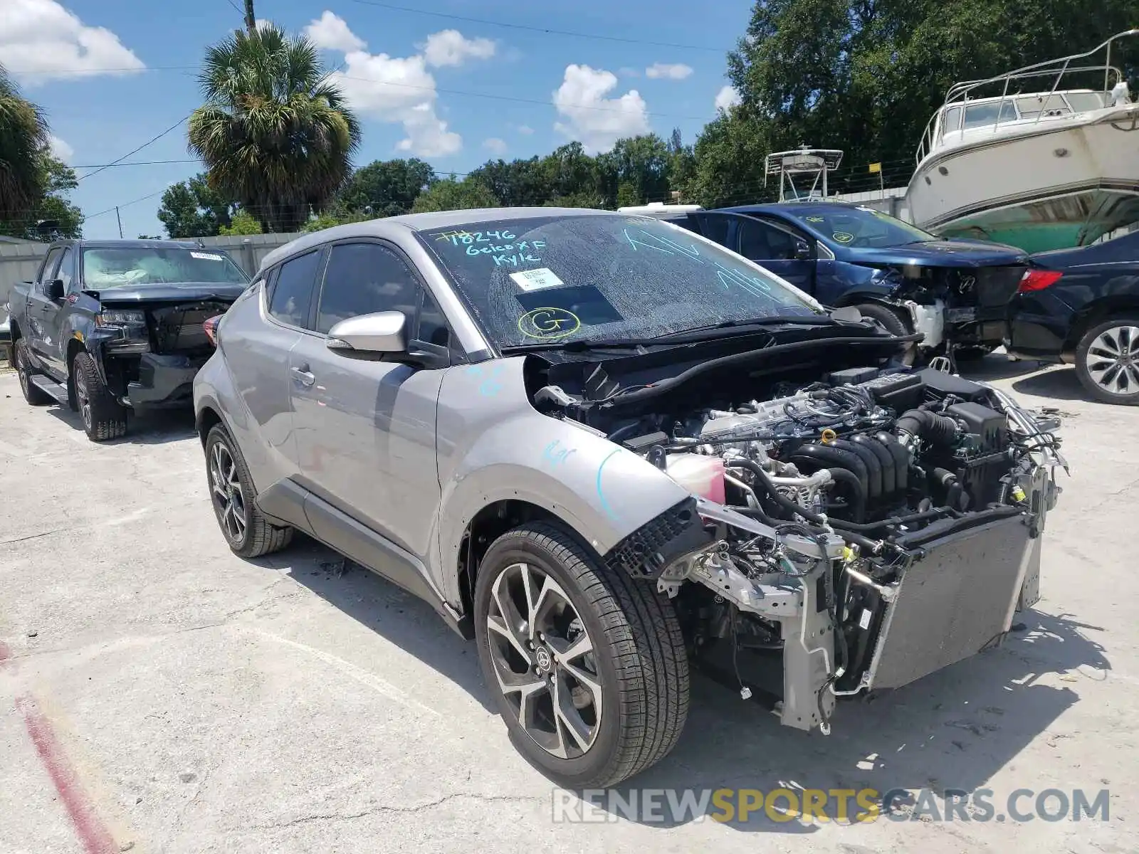 1 Photograph of a damaged car NMTKHMBX5LR113056 TOYOTA C-HR 2020