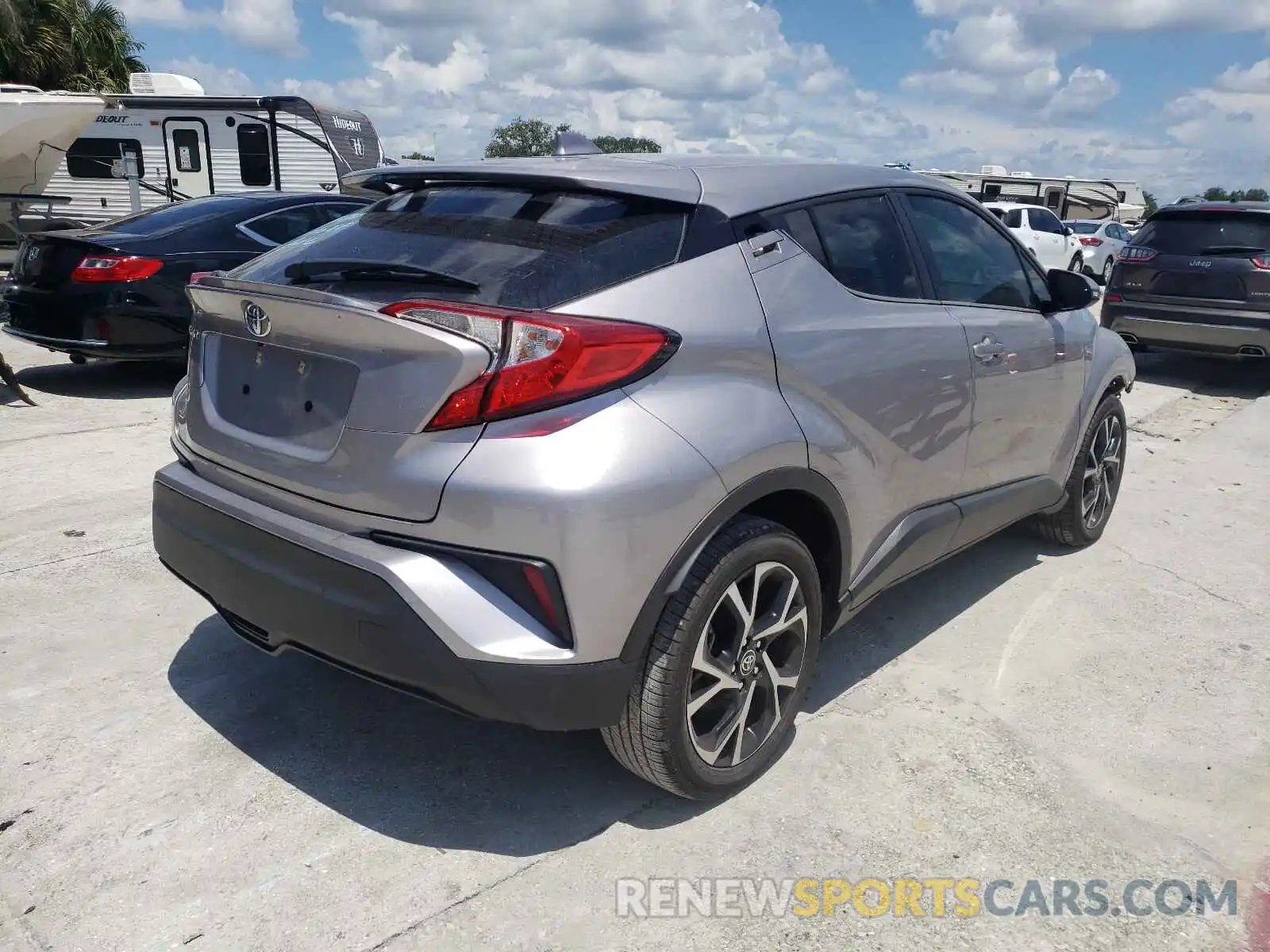 4 Photograph of a damaged car NMTKHMBX5LR113056 TOYOTA C-HR 2020