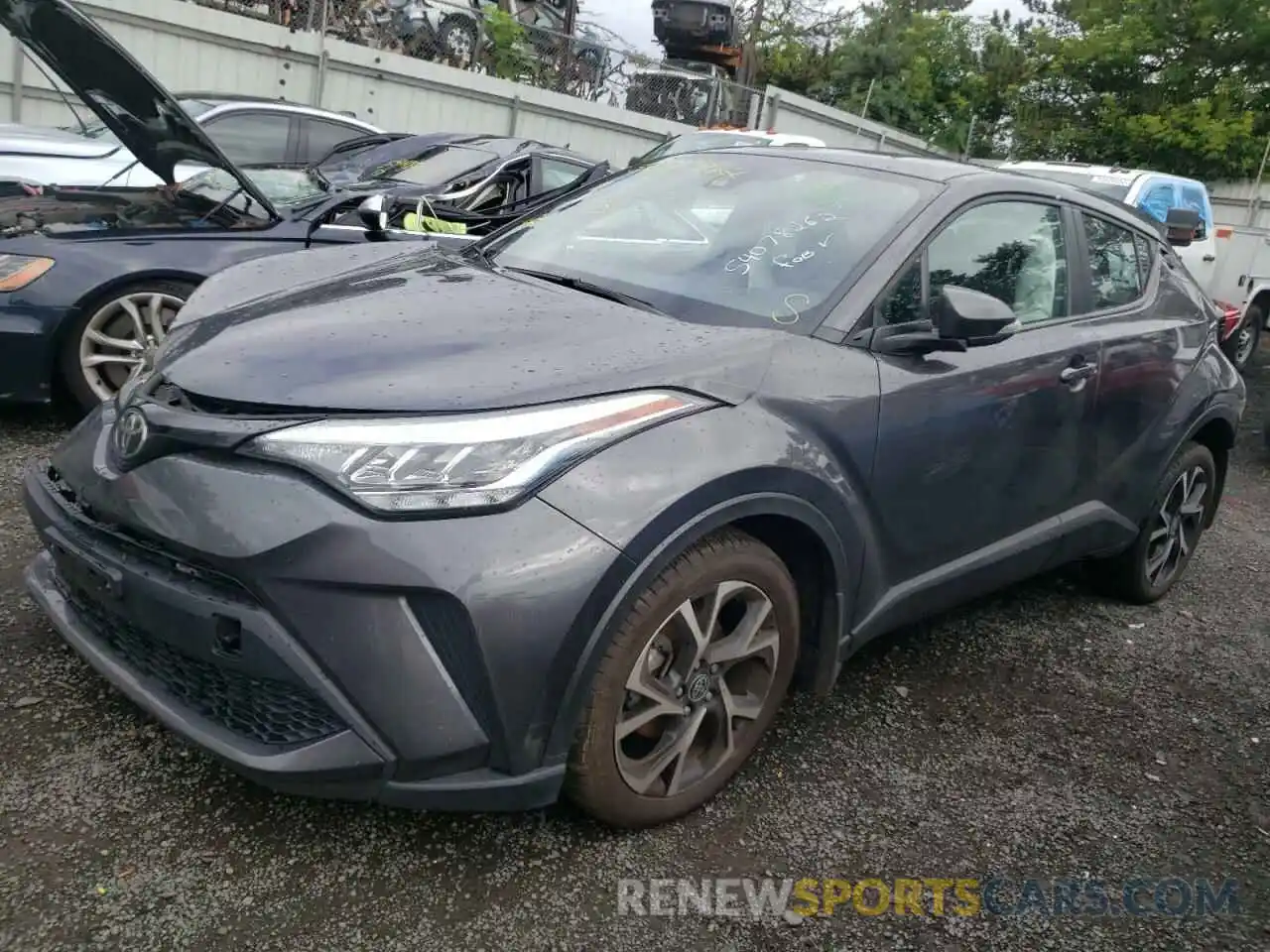 2 Photograph of a damaged car NMTKHMBX5LR113820 TOYOTA C-HR 2020