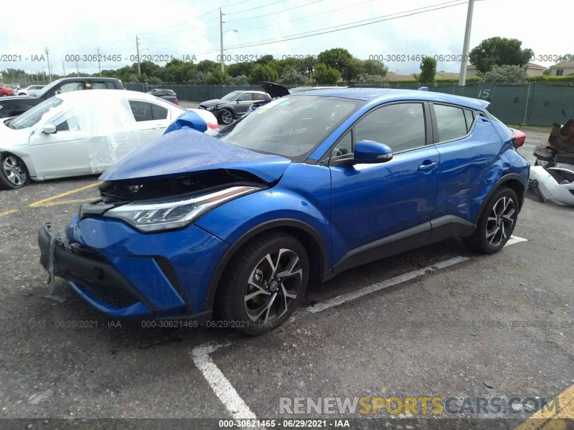 2 Photograph of a damaged car NMTKHMBX5LR115308 TOYOTA C-HR 2020