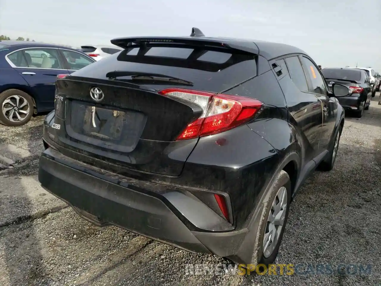 4 Photograph of a damaged car NMTKHMBX6LR103118 TOYOTA C-HR 2020