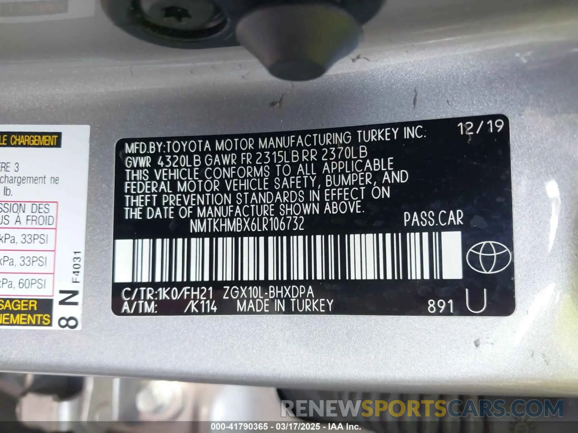 9 Photograph of a damaged car NMTKHMBX6LR106732 TOYOTA C-HR 2020
