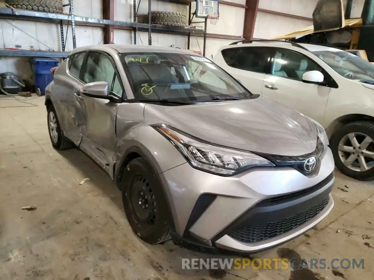 1 Photograph of a damaged car NMTKHMBX6LR110845 TOYOTA C-HR 2020