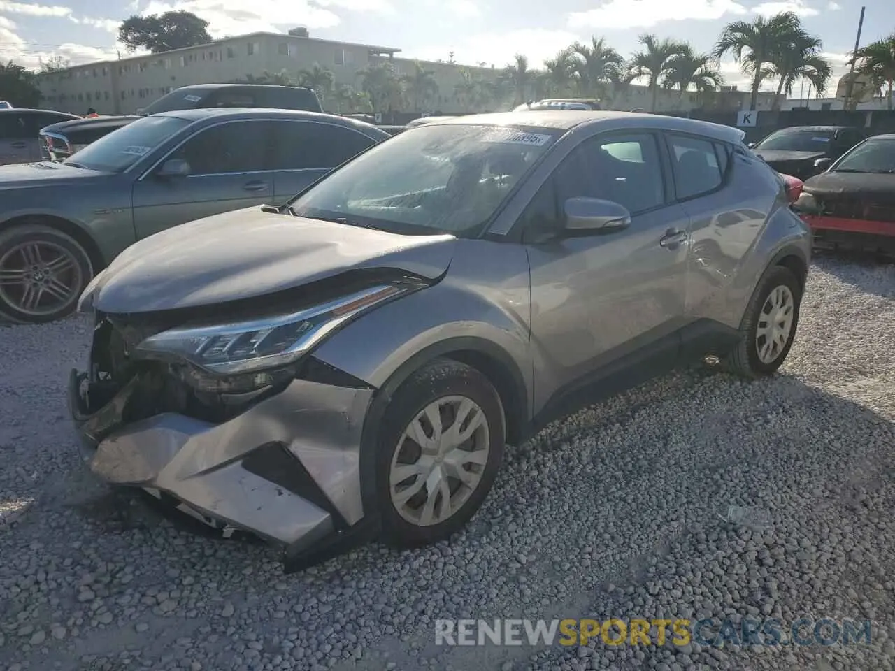1 Photograph of a damaged car NMTKHMBX6LR111140 TOYOTA C-HR 2020