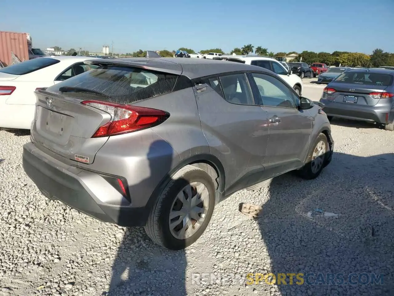 3 Photograph of a damaged car NMTKHMBX6LR111140 TOYOTA C-HR 2020