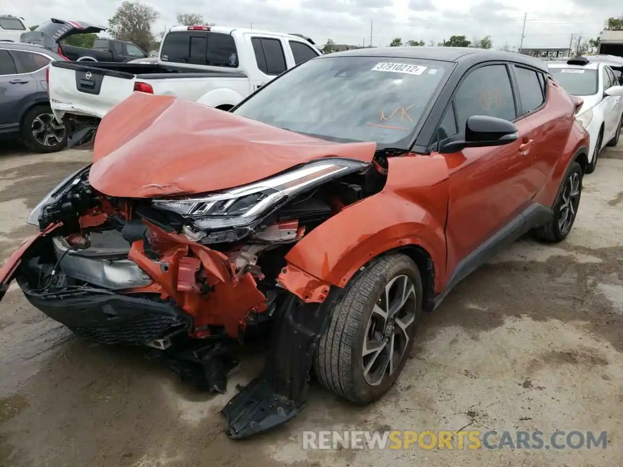 2 Photograph of a damaged car NMTKHMBX7LR105511 TOYOTA C-HR 2020