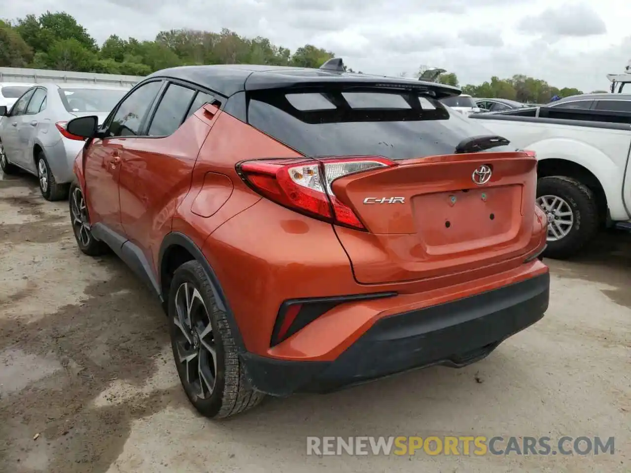 3 Photograph of a damaged car NMTKHMBX7LR105511 TOYOTA C-HR 2020