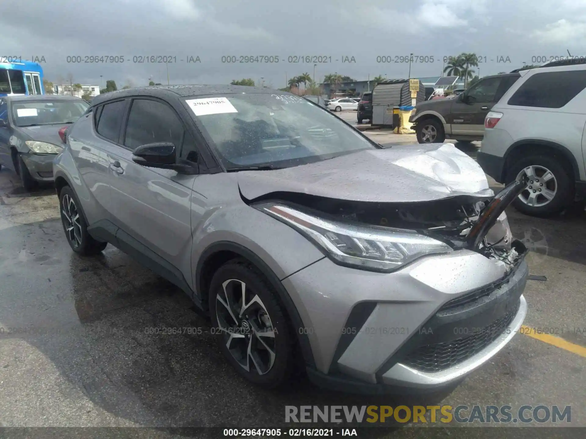 1 Photograph of a damaged car NMTKHMBX7LR110353 TOYOTA C-HR 2020