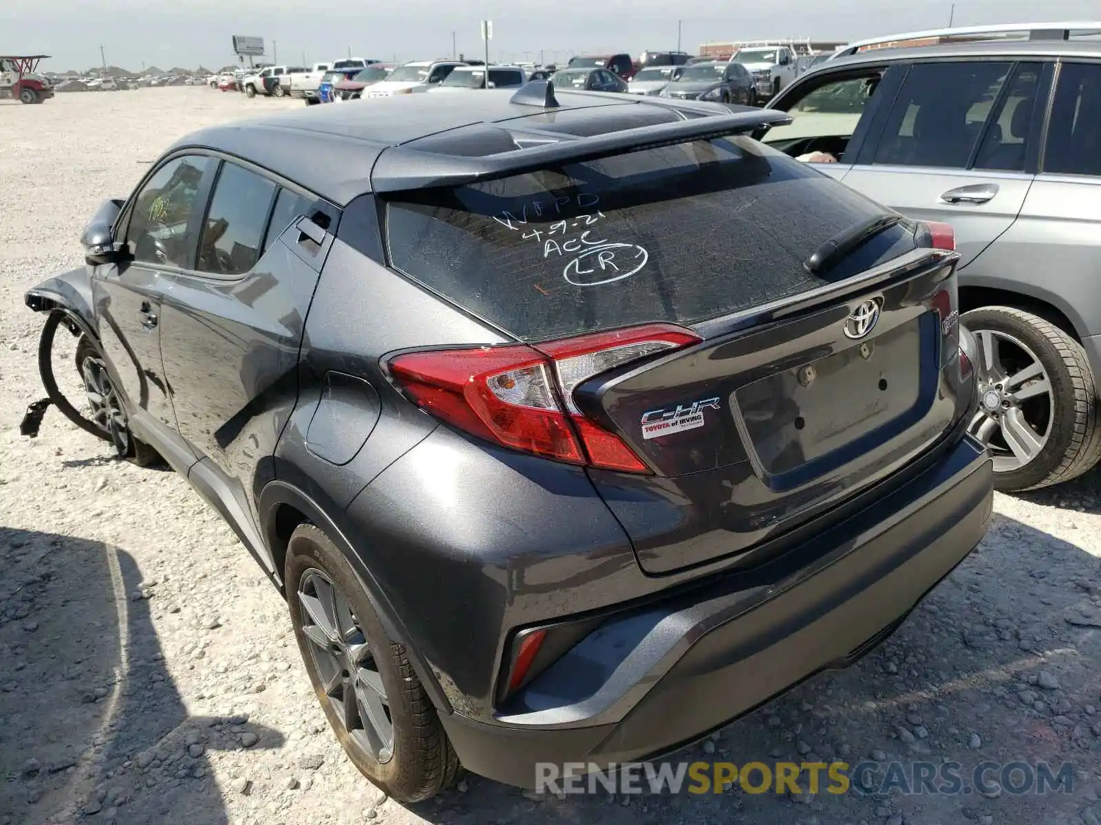 3 Photograph of a damaged car NMTKHMBX7LR118243 TOYOTA C-HR 2020