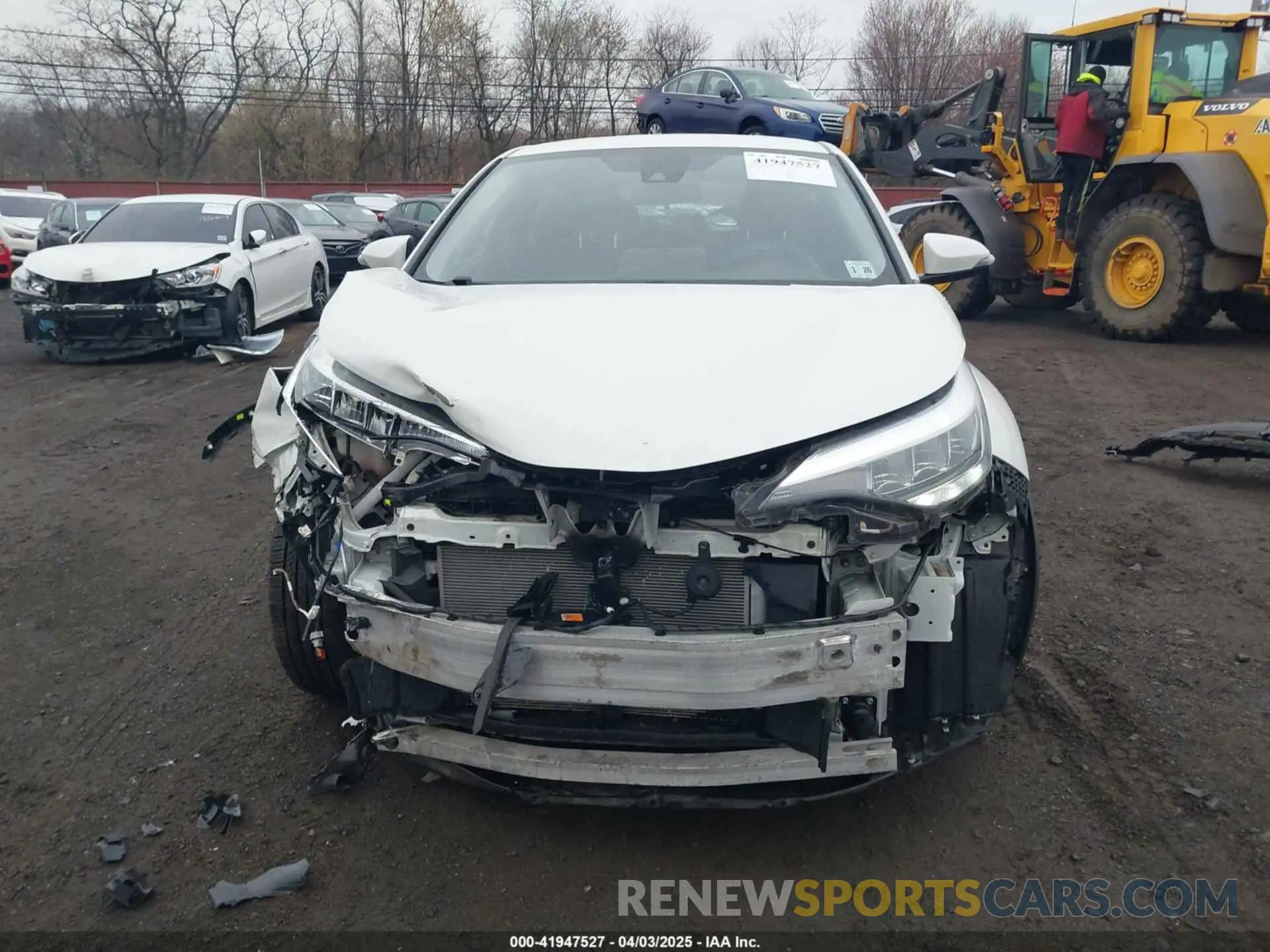 12 Photograph of a damaged car NMTKHMBX7LR118453 TOYOTA C-HR 2020