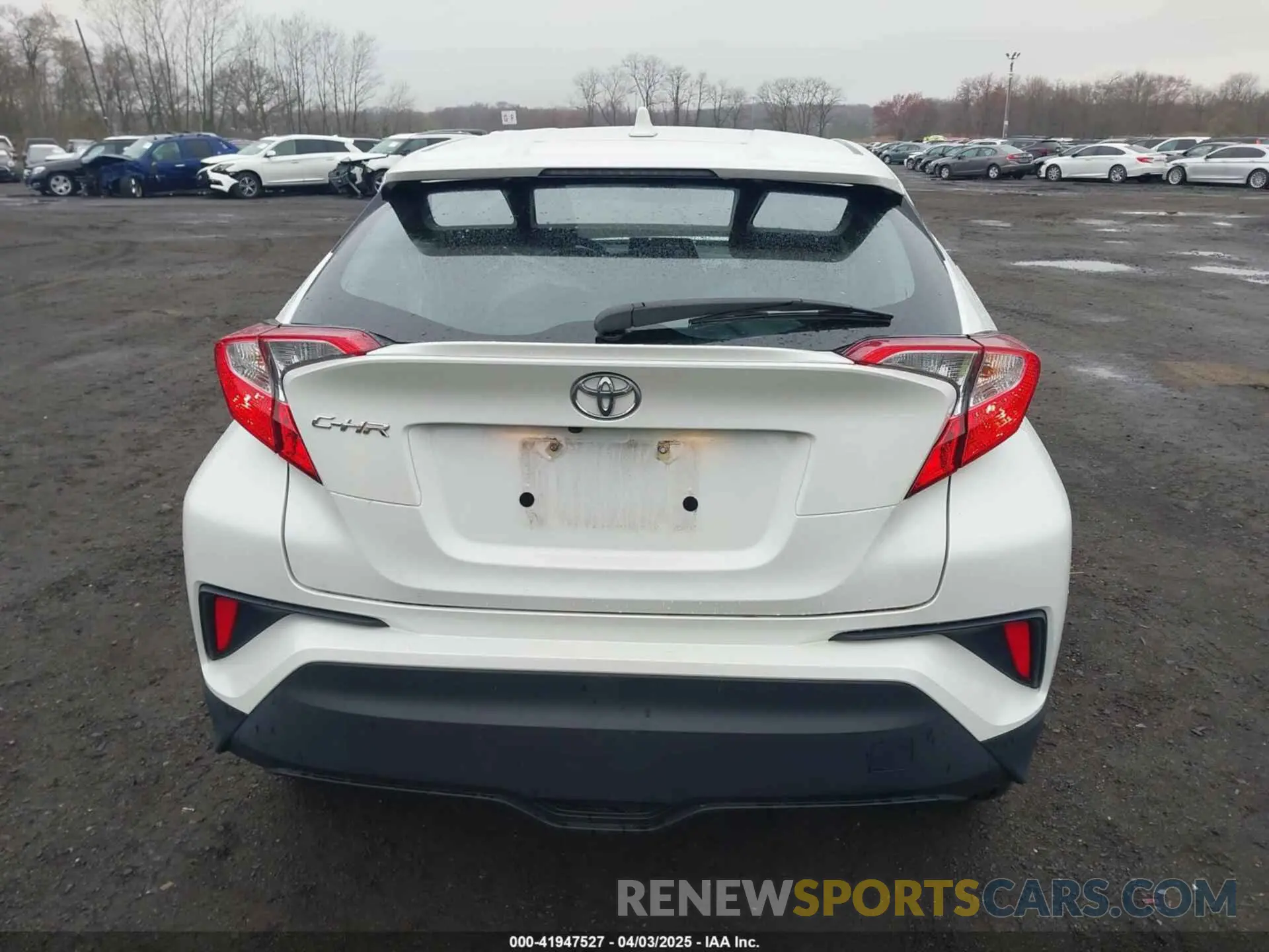 16 Photograph of a damaged car NMTKHMBX7LR118453 TOYOTA C-HR 2020